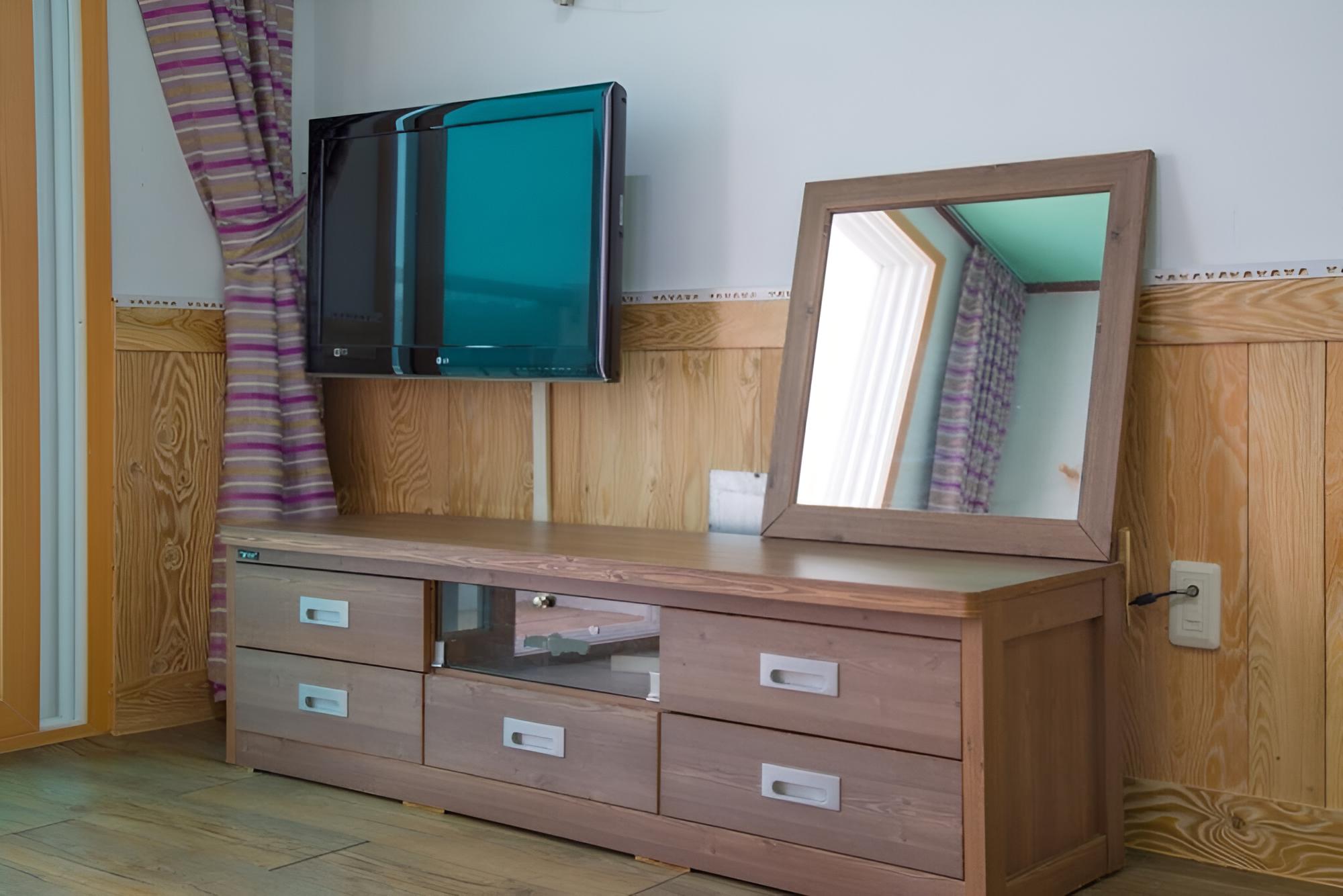 Room (302 (23m ondol))