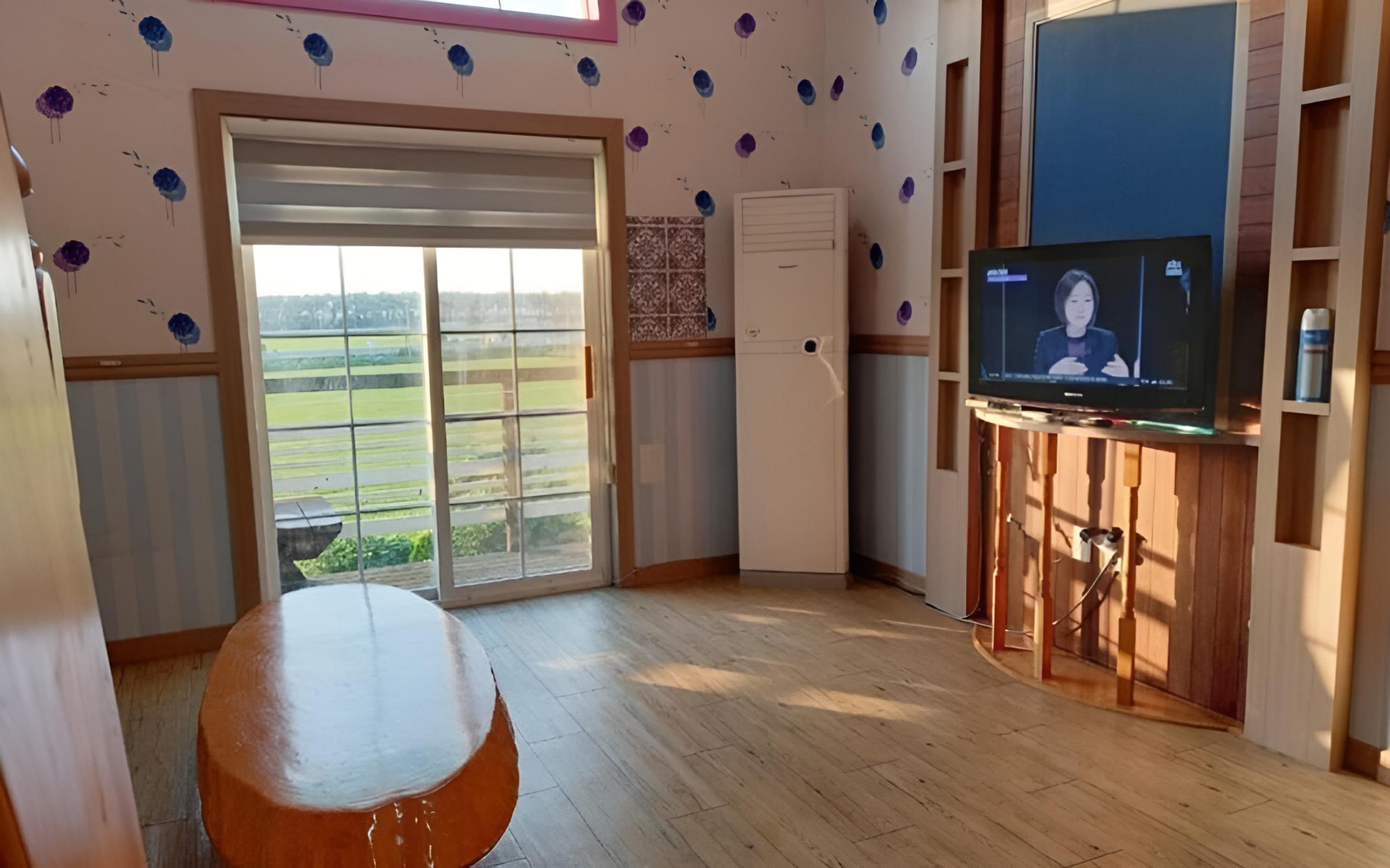 Room (Navy)