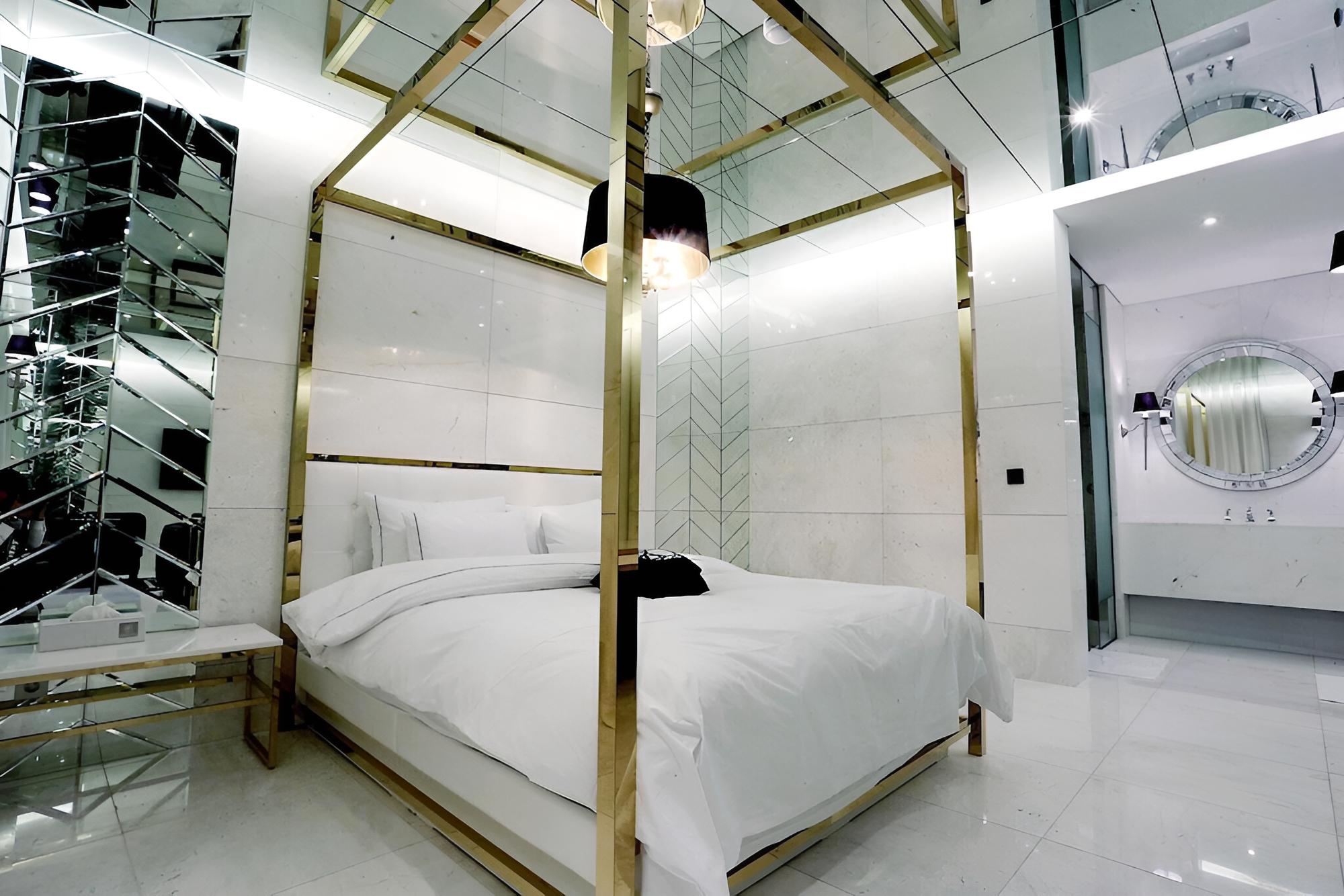 Room (Royal Suite)
