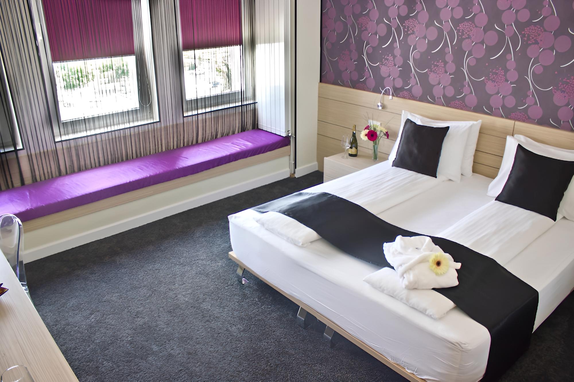 Superior Double Room, City View