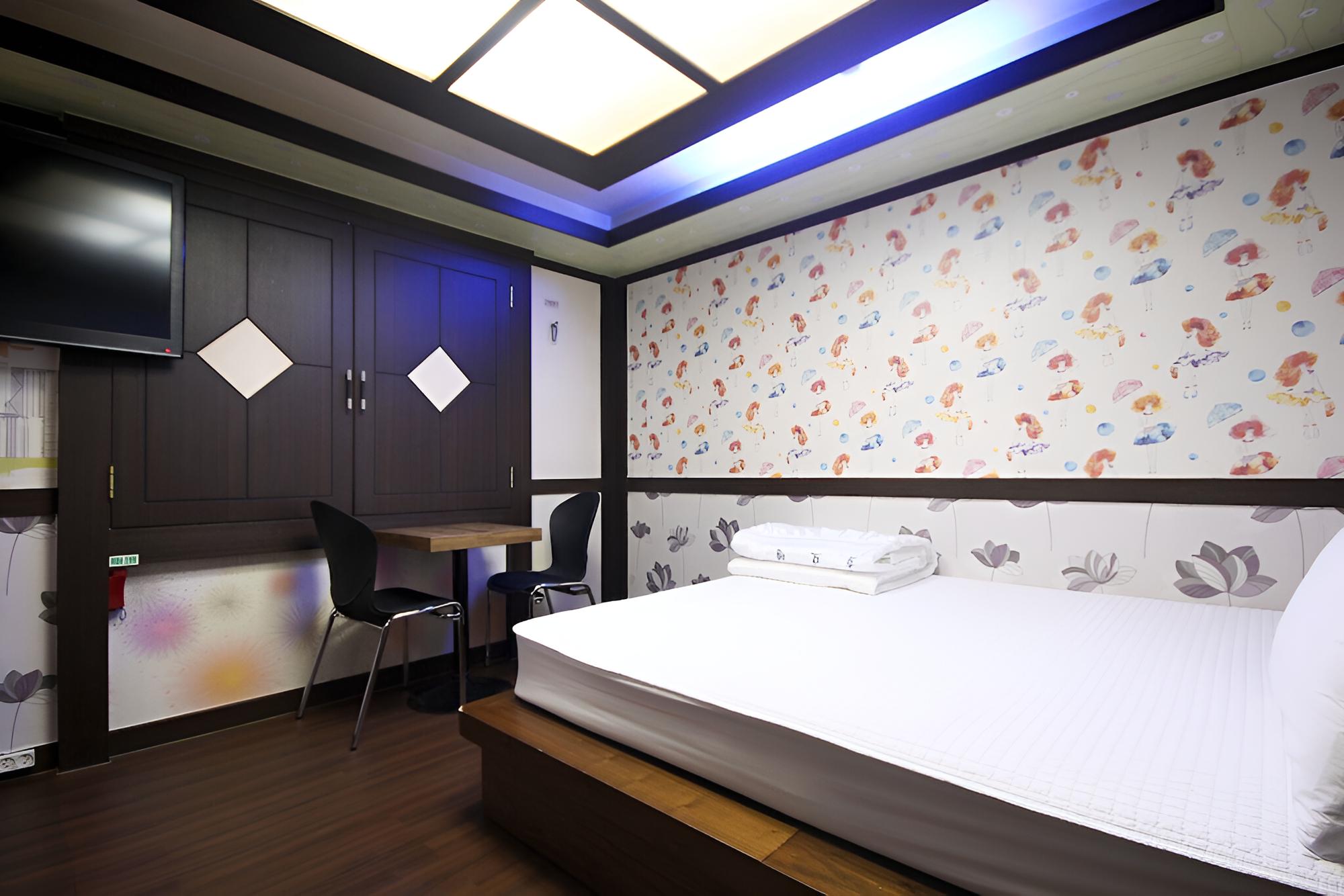 Room (Standard Room)