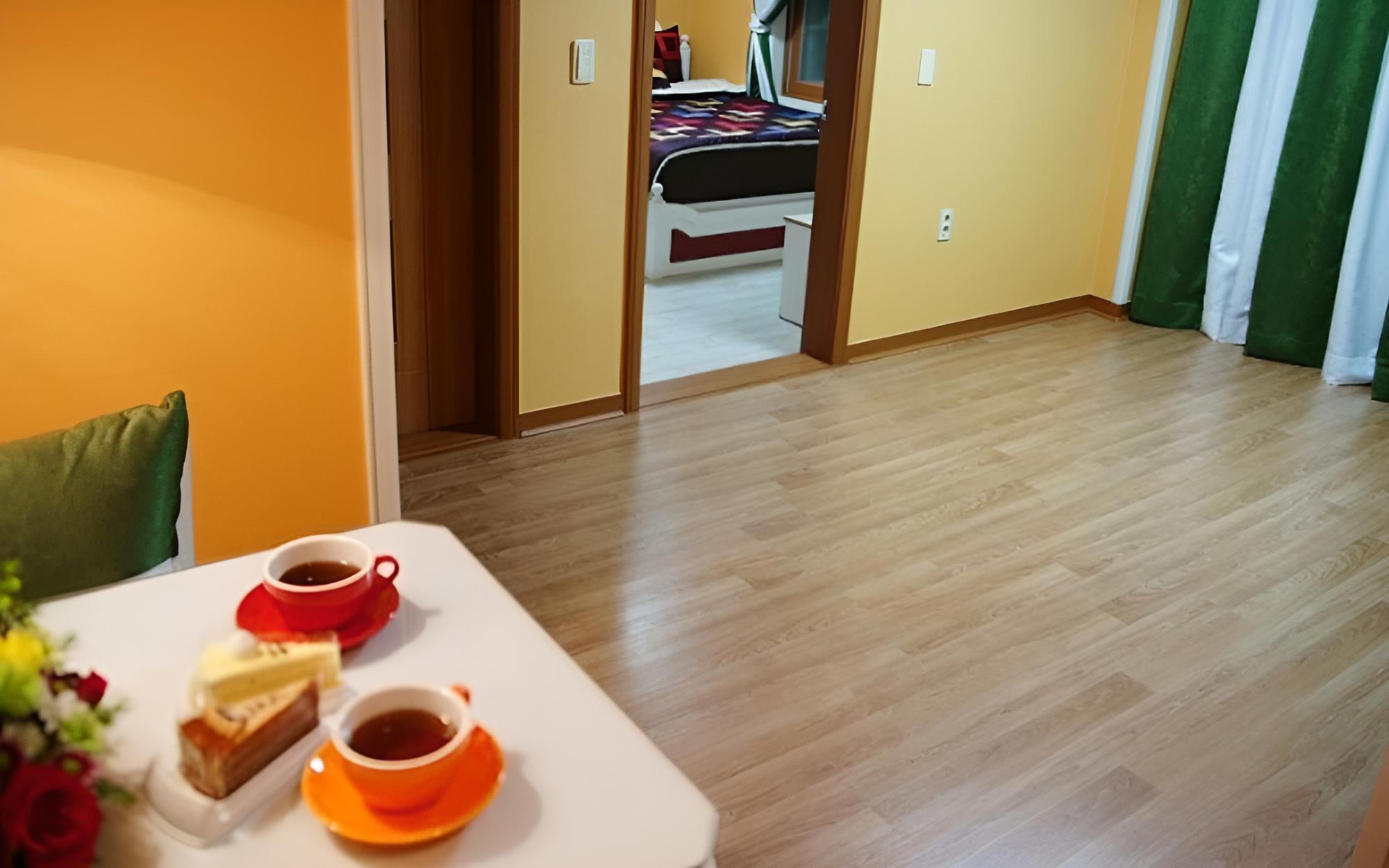 Room (Kara) - Photo 3