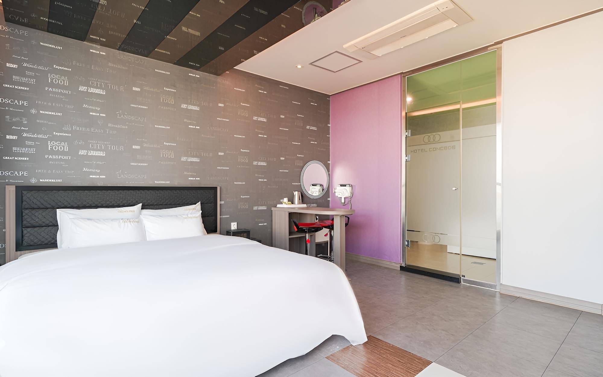 Room (Special European Ocean View) - Photo 12