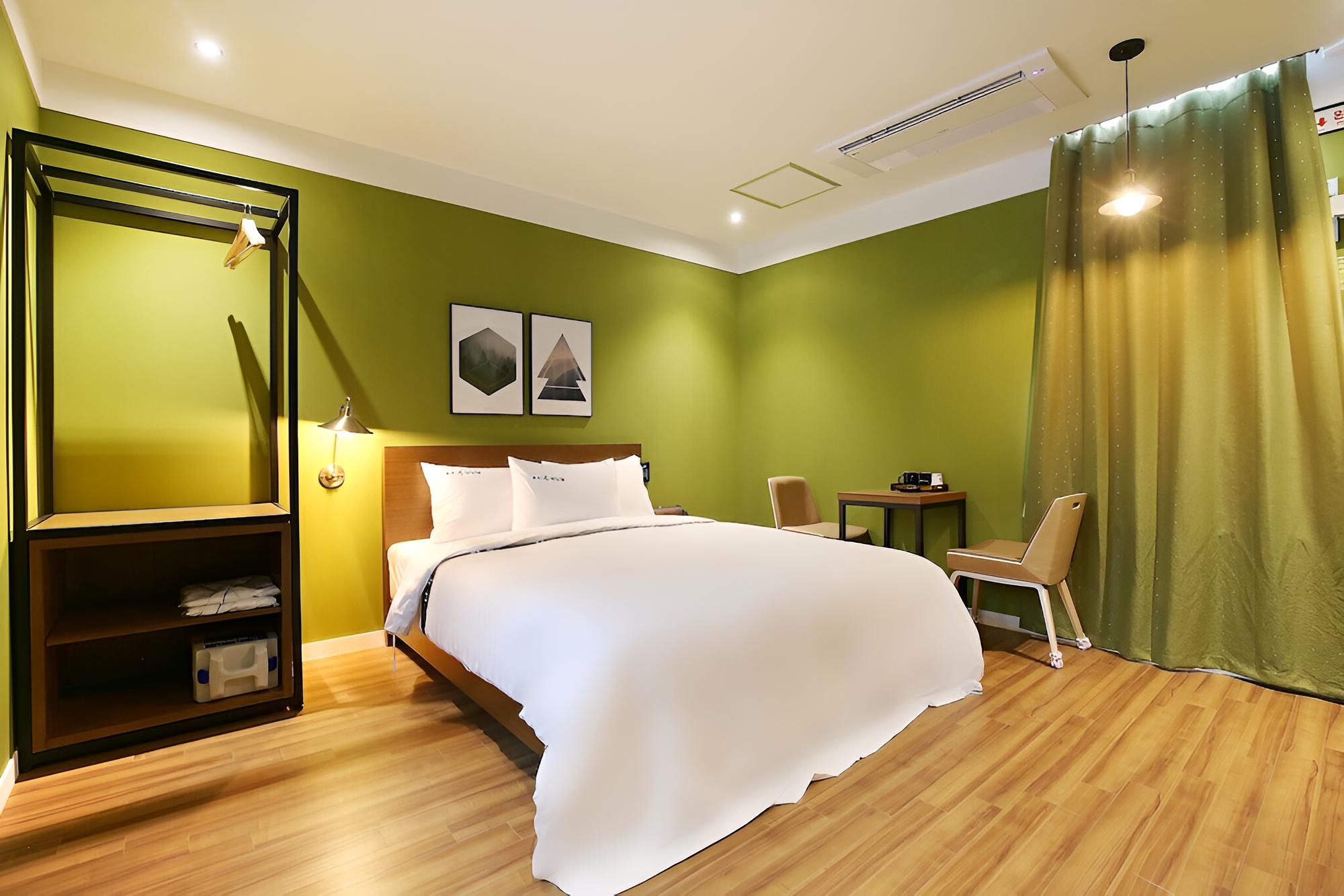 Room (Standard room (No-hard PC Standard ro)