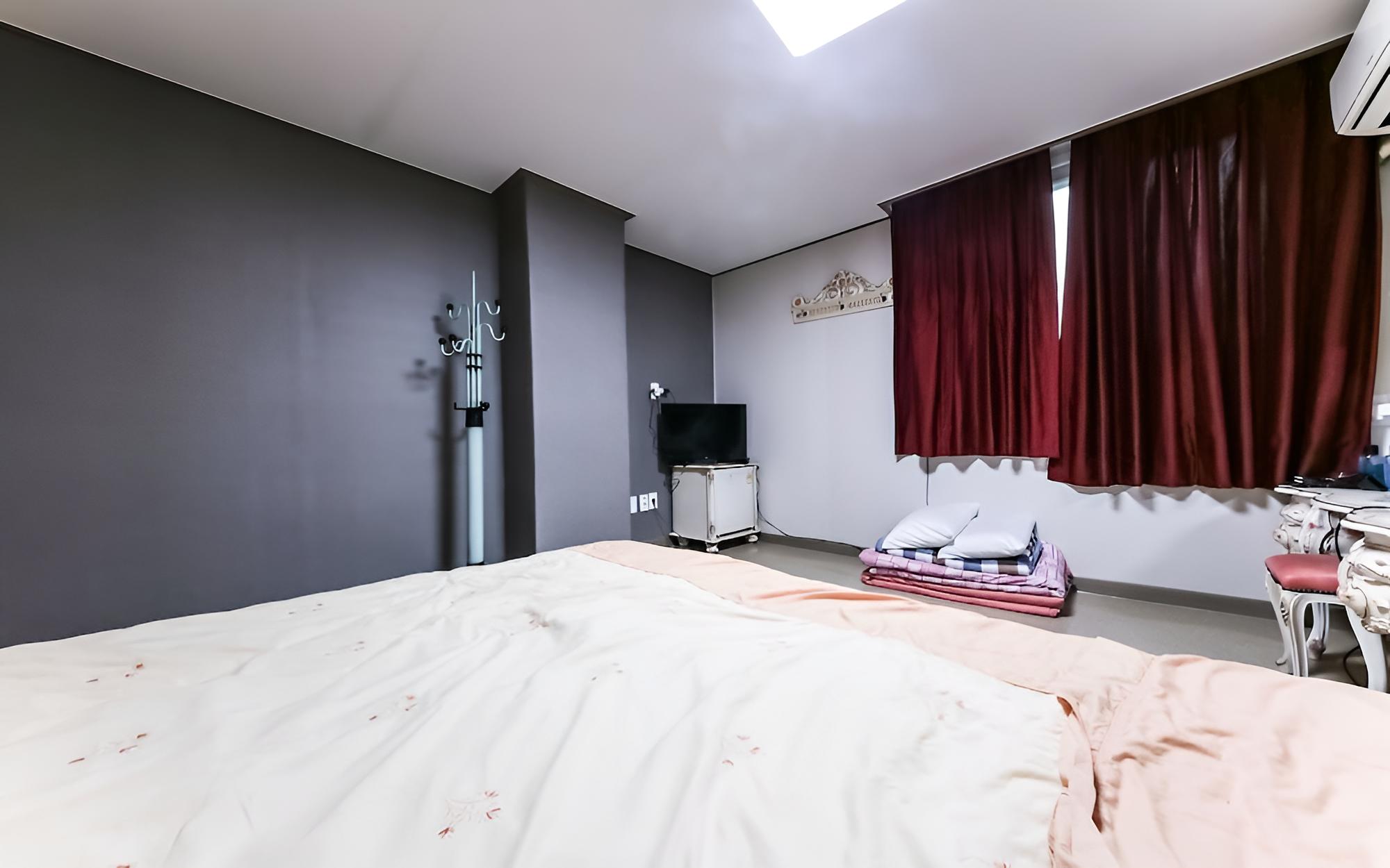 Room (Special Room)