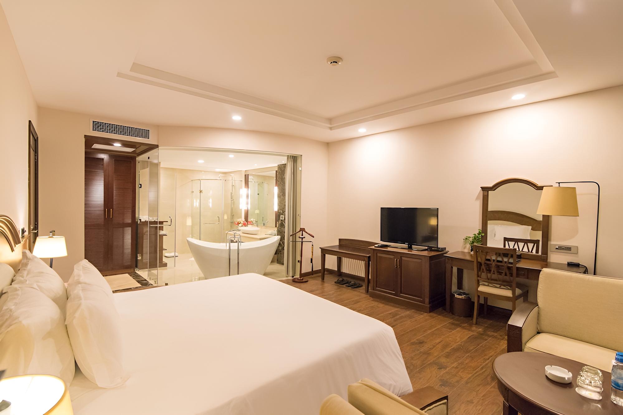 Executive Suite Panoramic Sea view - Photo 1