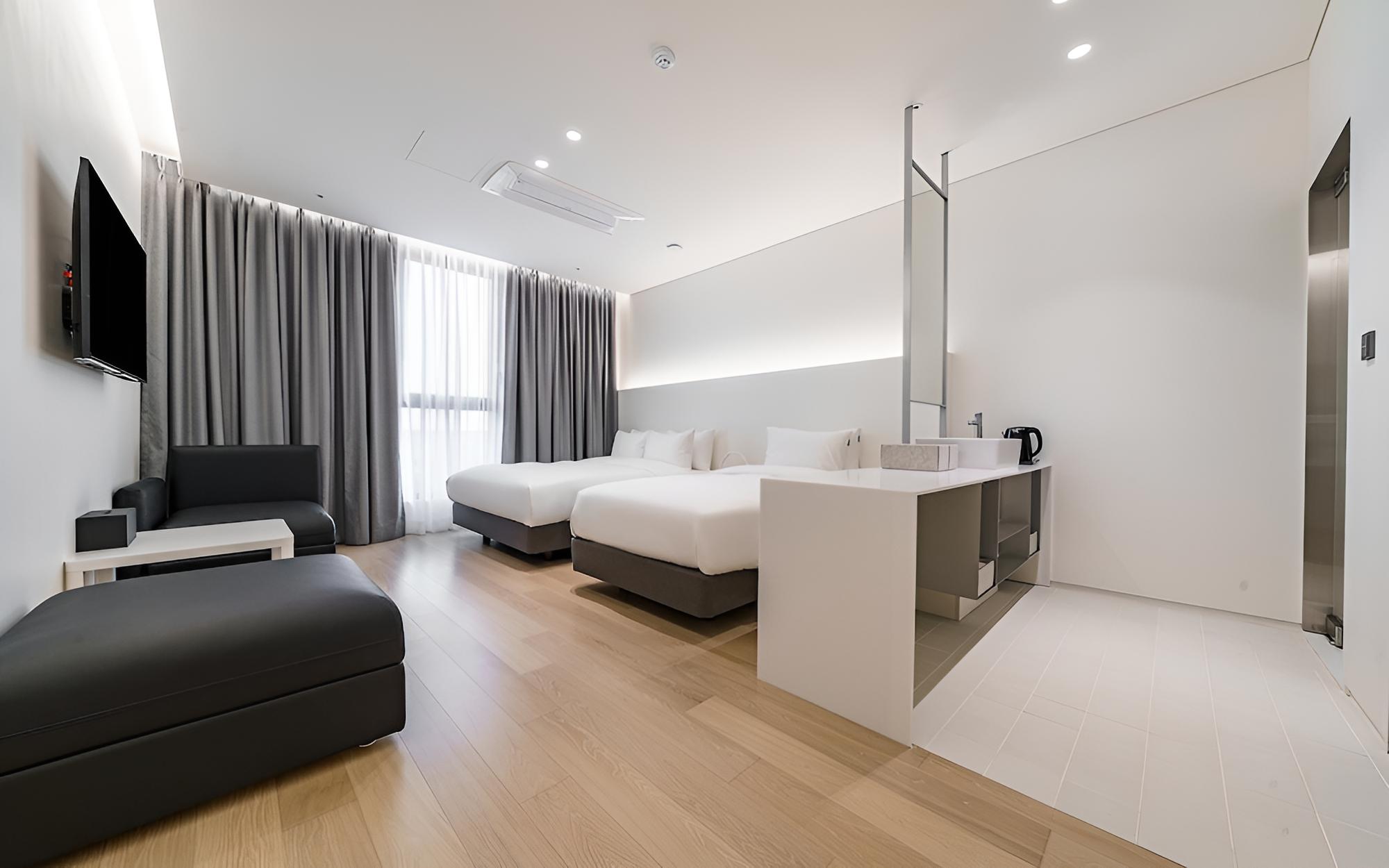 Room (Deluxe Twin (Netflix available Smart ) - Photo 5