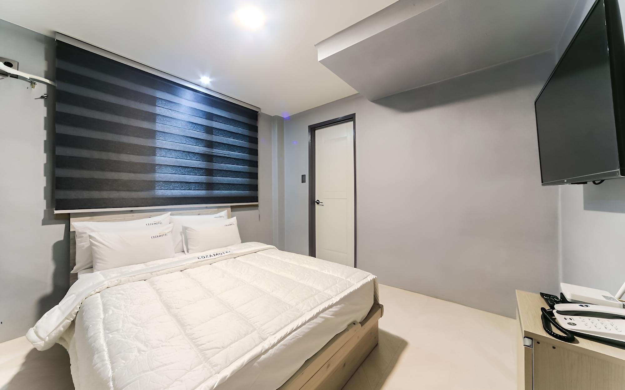 Room (Standard room) - Photo 9