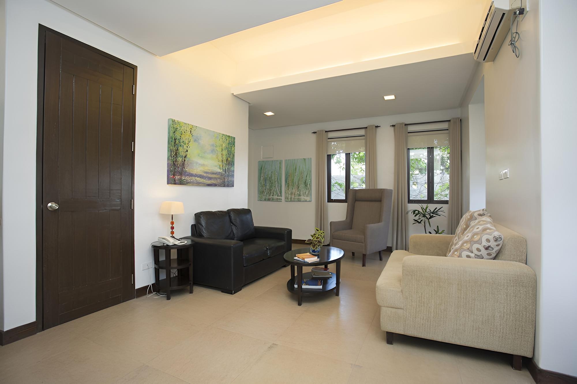Suite - Photo 3