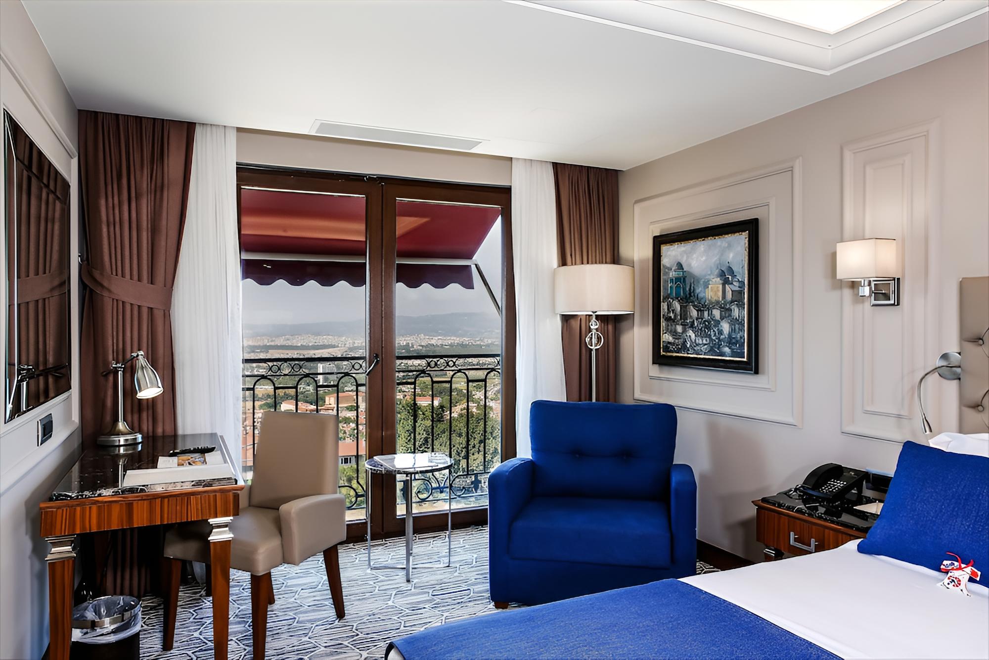 Deluxe DBL Room