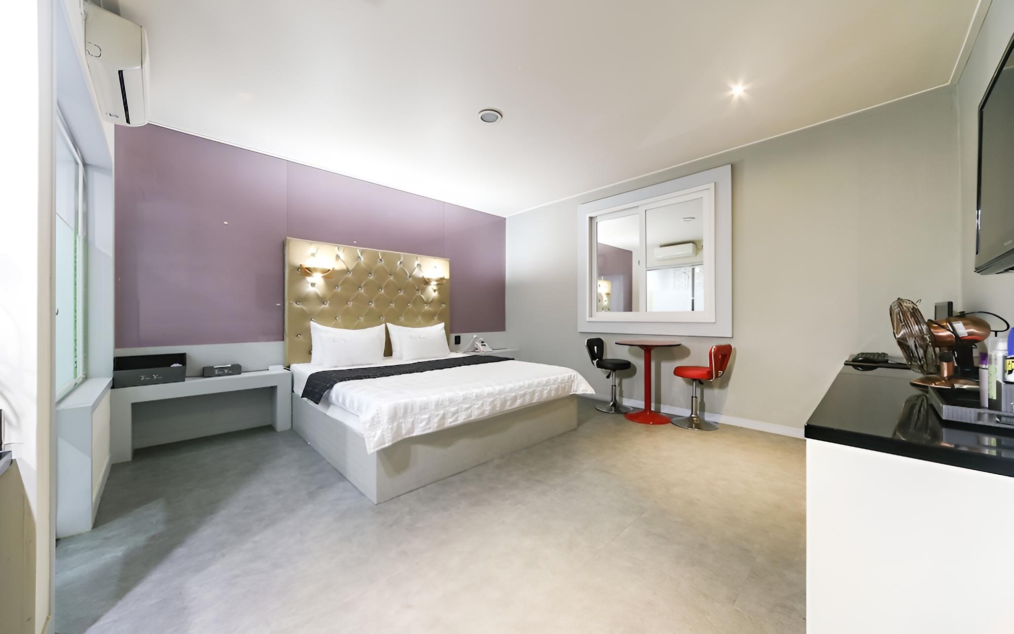 Room (Only for walking (delux parking X/oll)