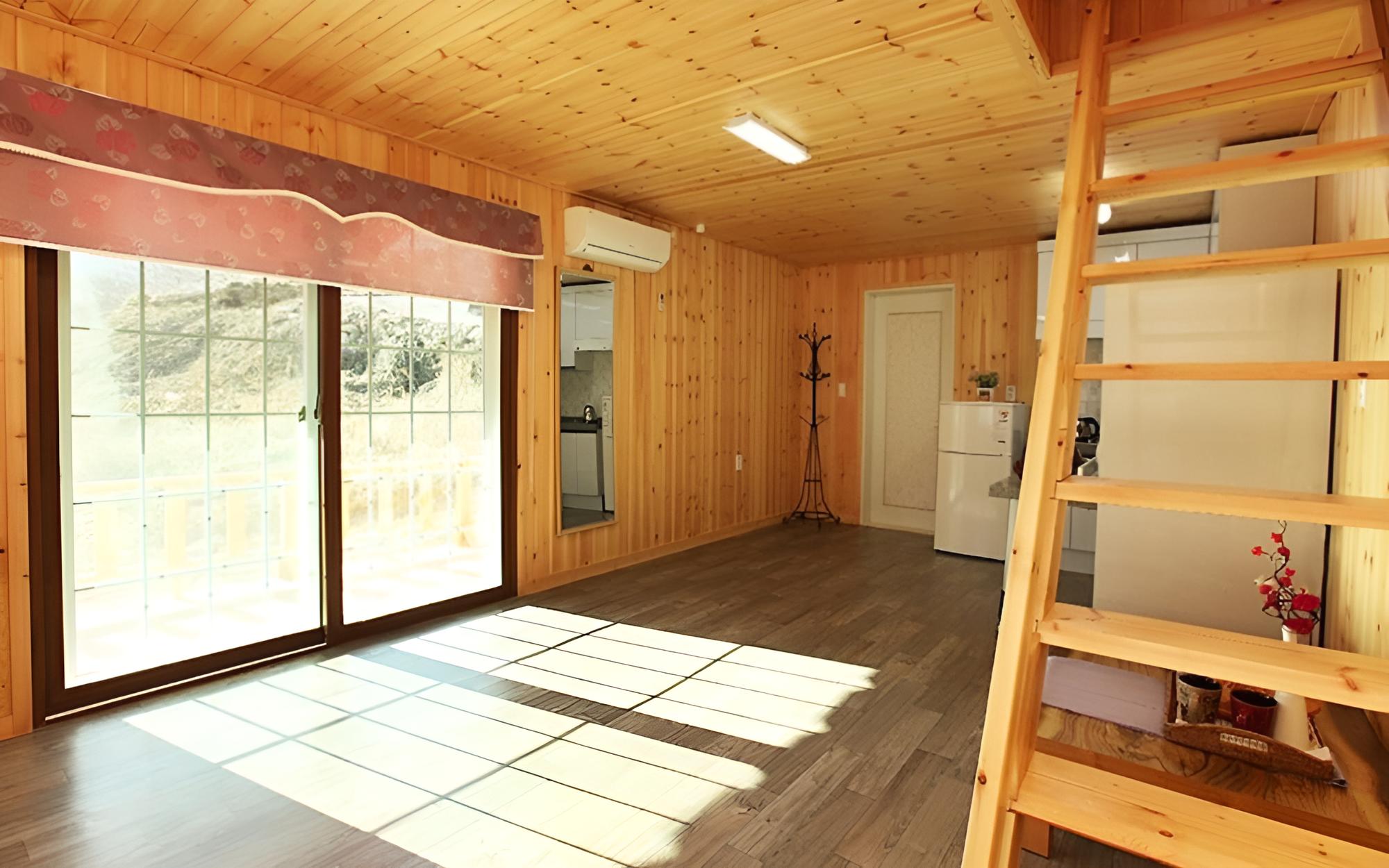 Room (Deul (Duplex))