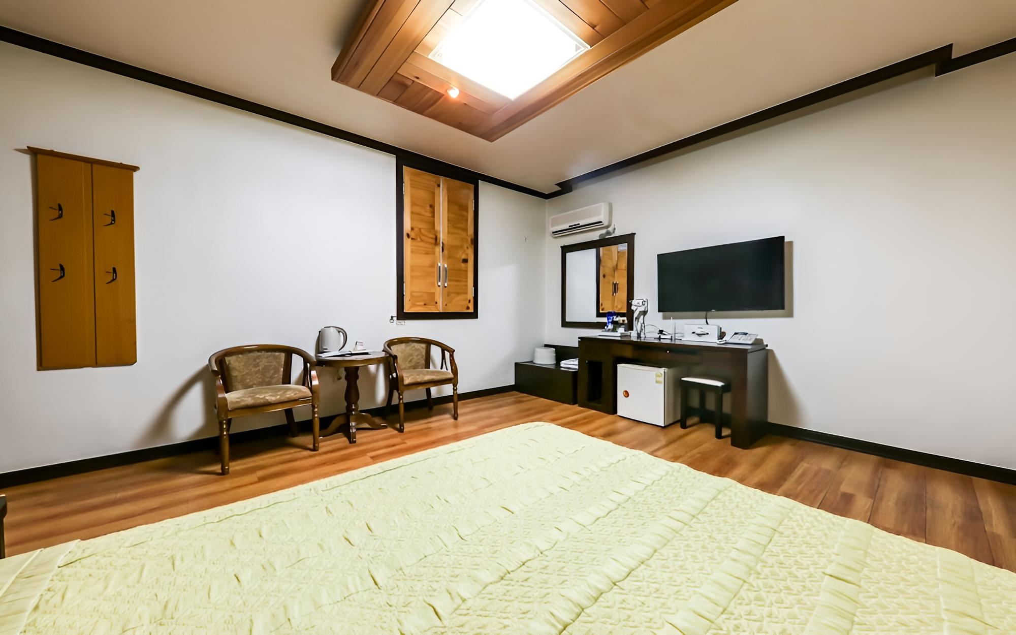 Room (General Room A (Double)) photo 1