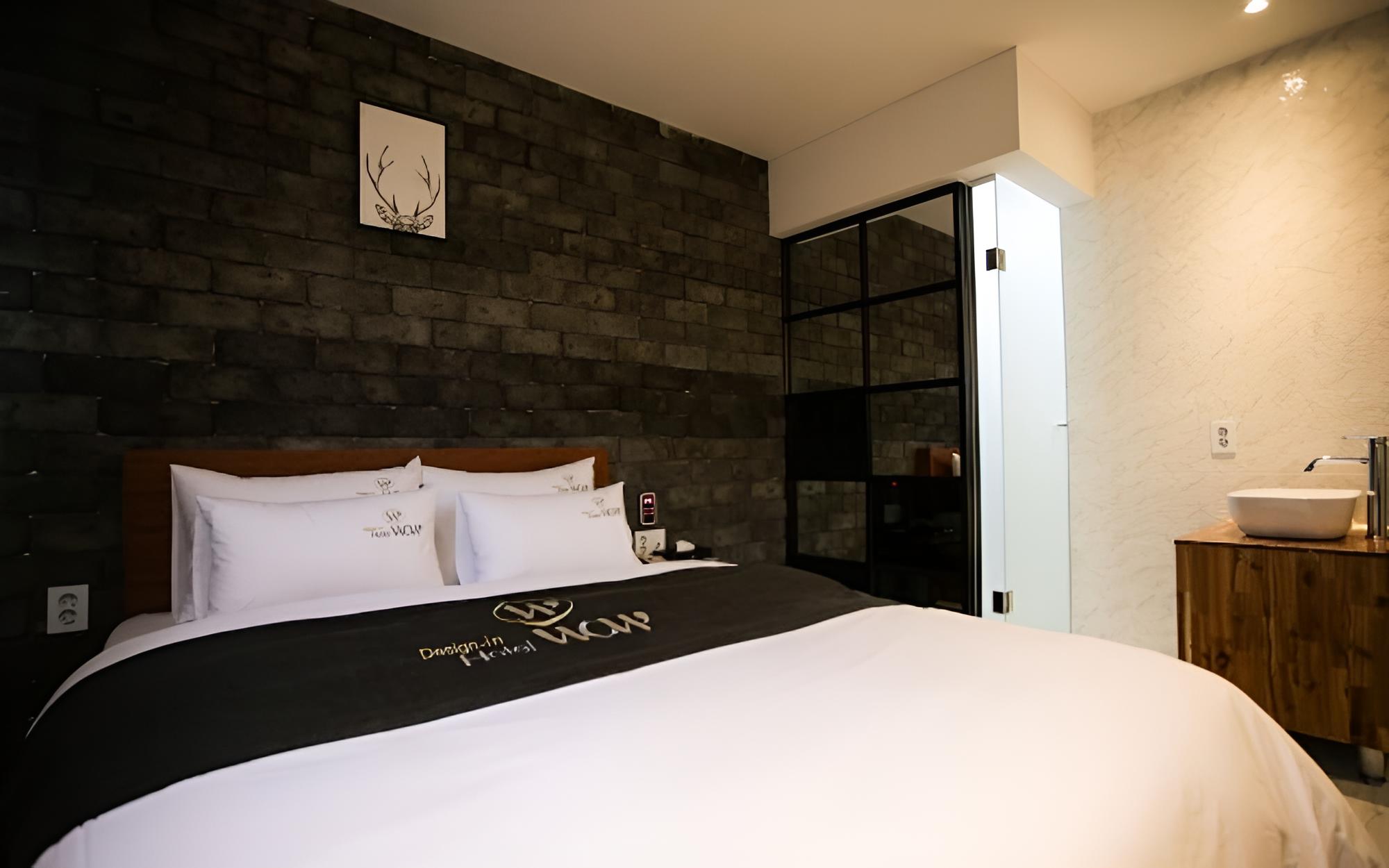 Room (Walk-in special price (Netflix Disney) photo 1