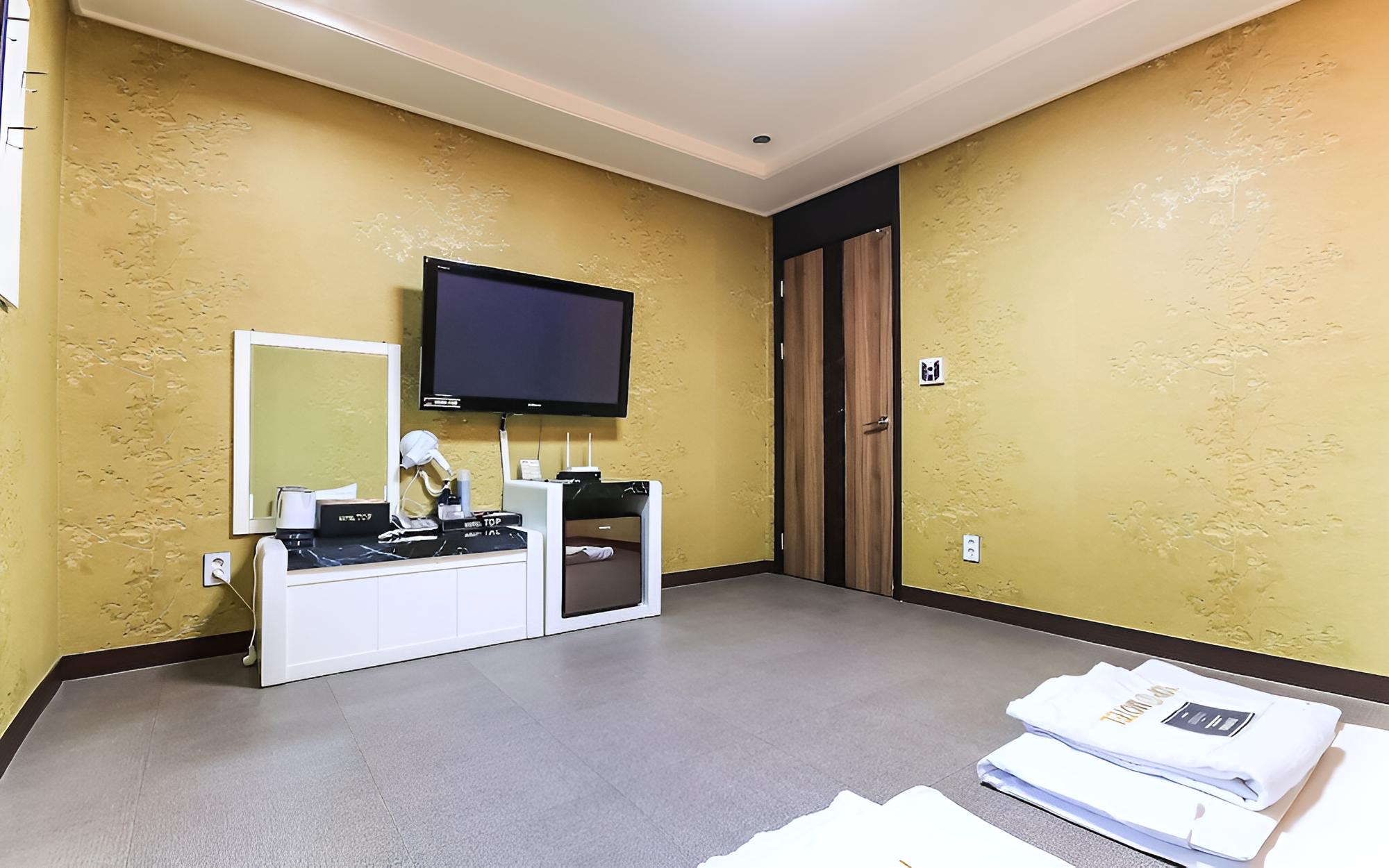 Room (Korean room (Ondol/Cooling air condit)