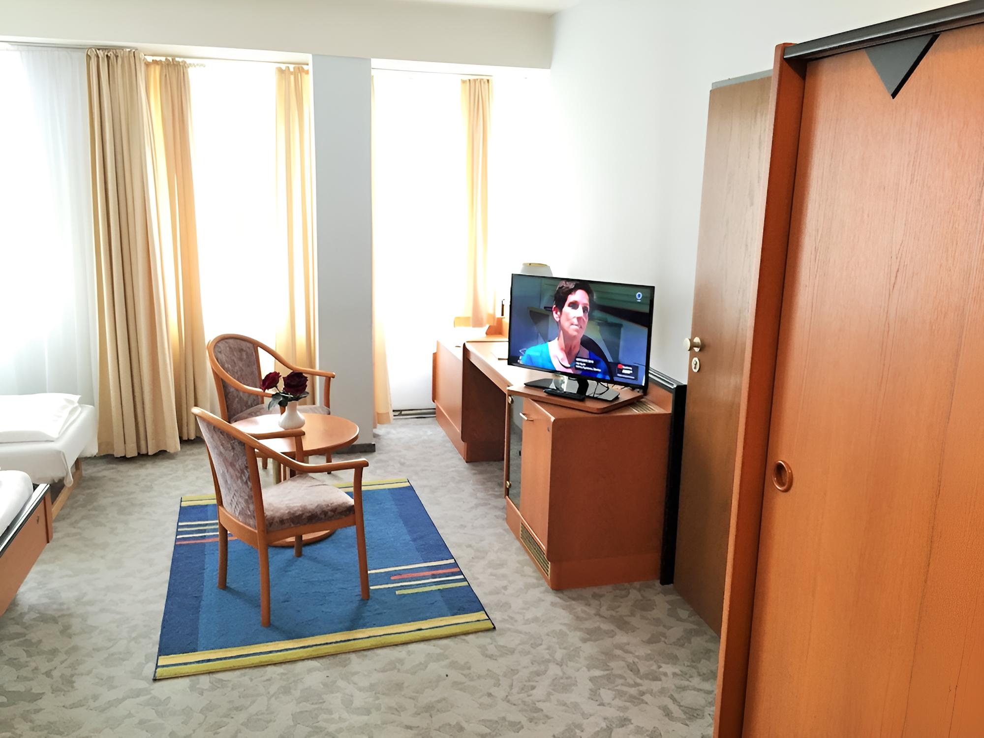 Triple Room photo 2