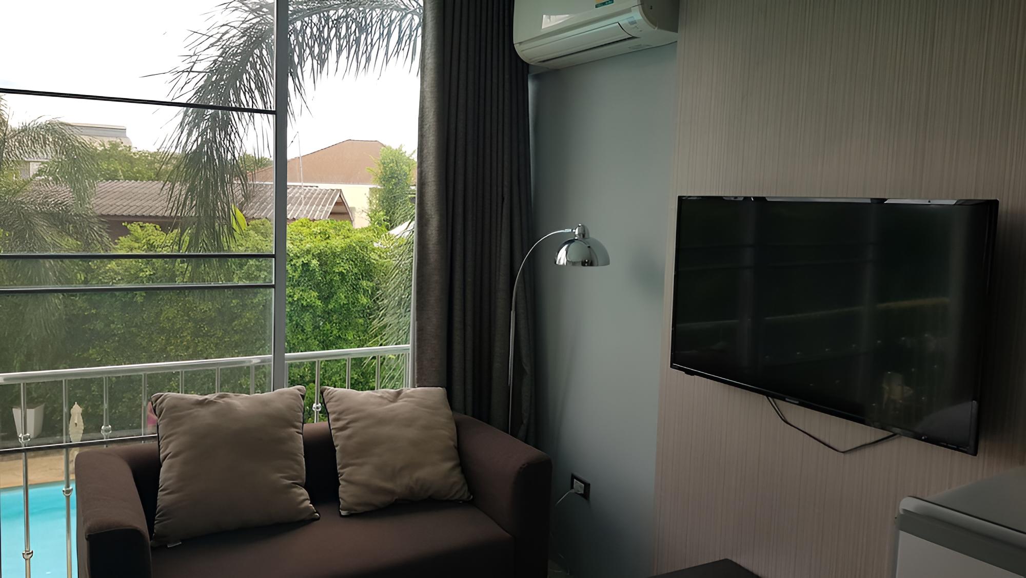 Standard Double Room with Pool View