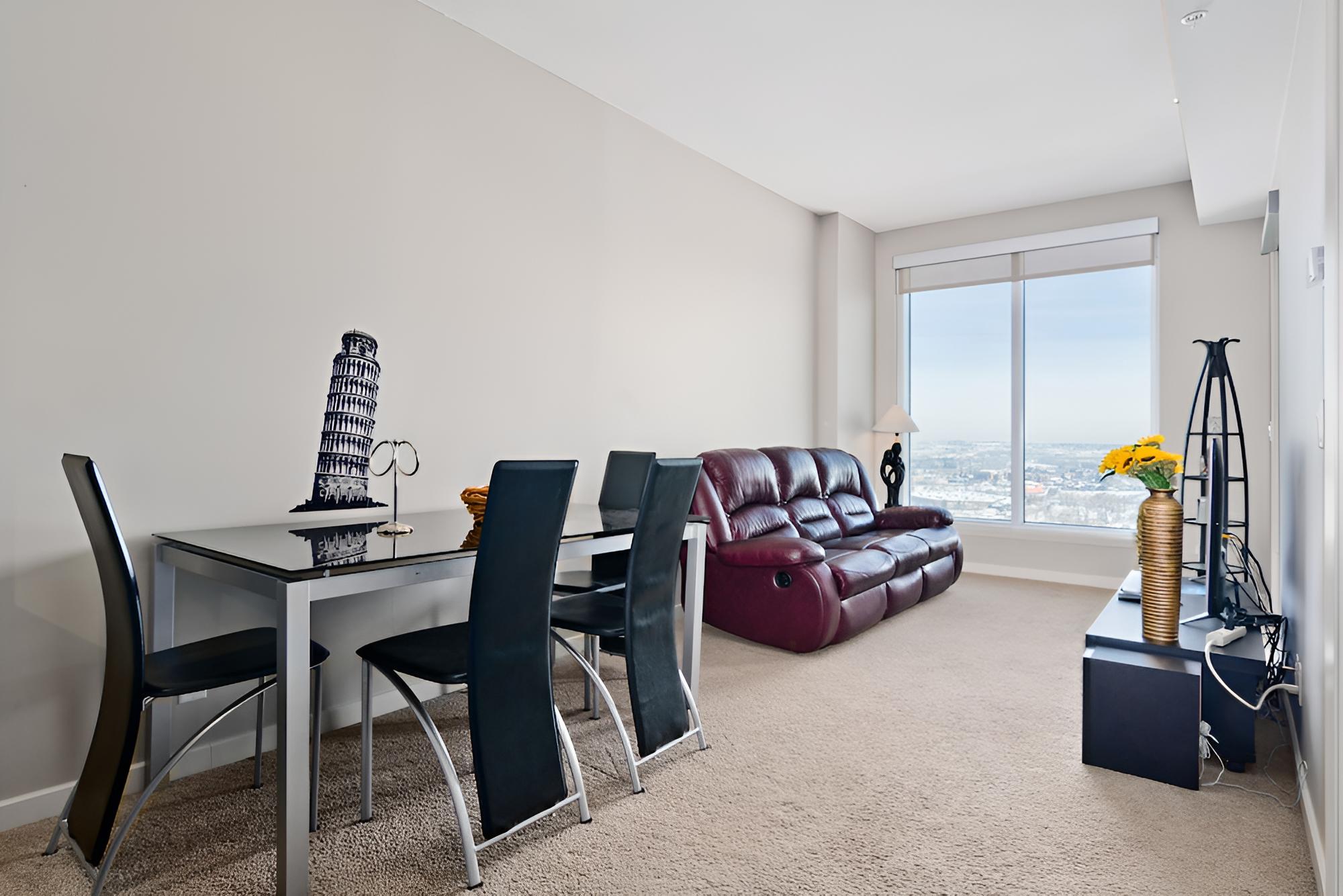 City Suite, 1 Queen Bed, City View