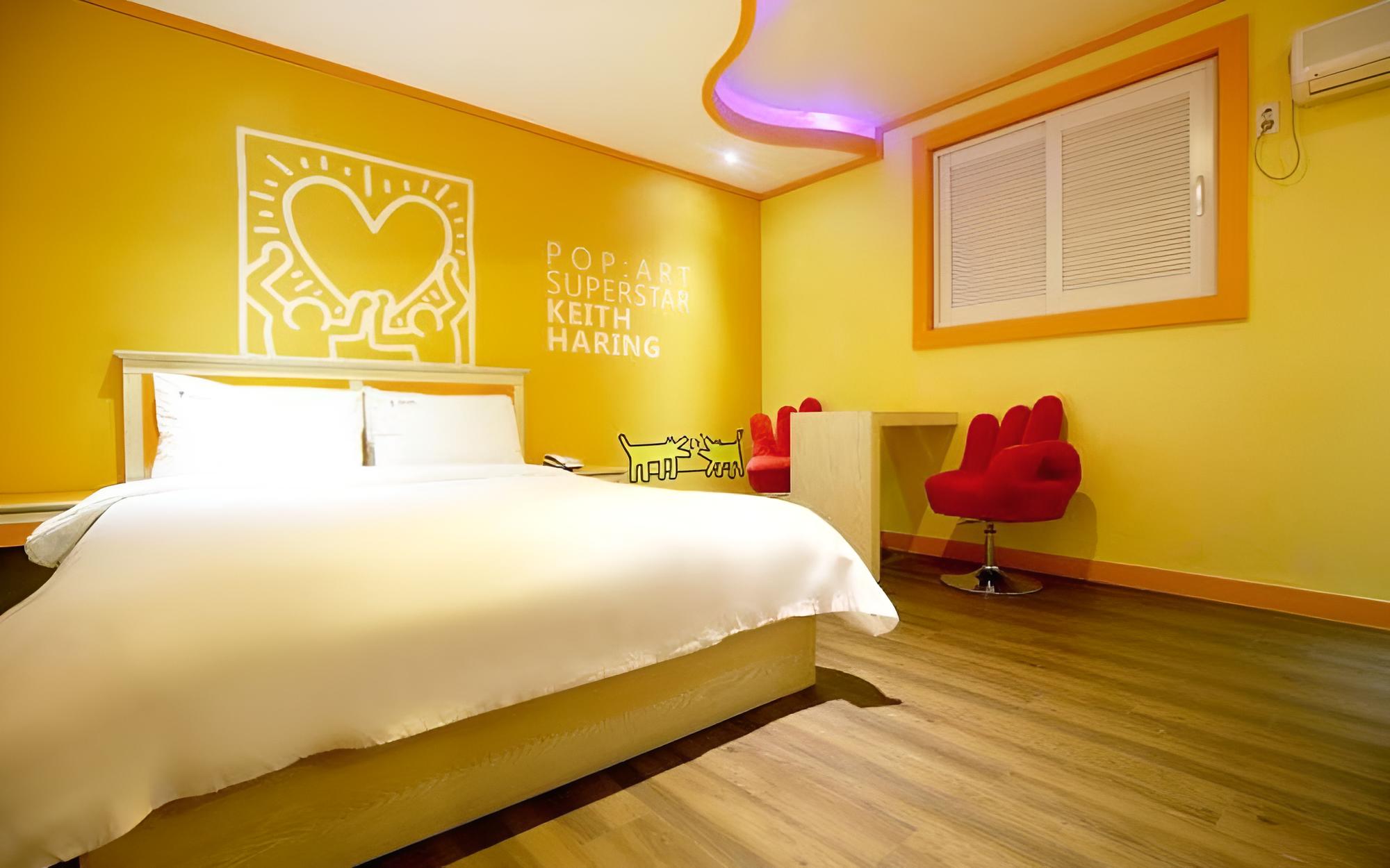 Room (Deluxe B (tub+double Netflix)) - Photo 7