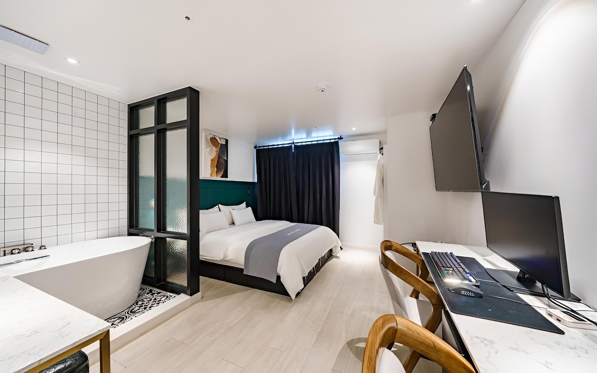 Room (Suite VIP (top-class mattress air pur)