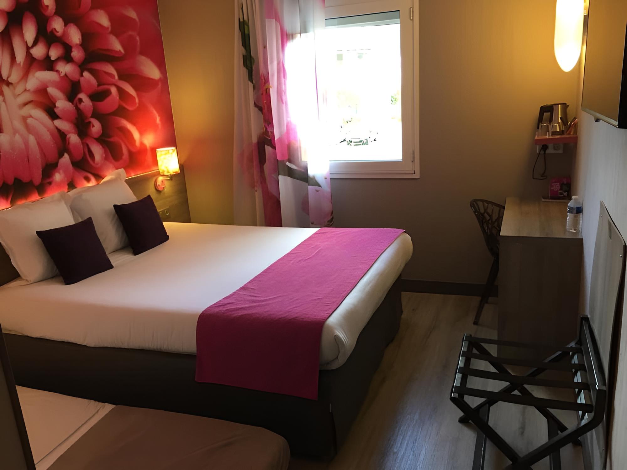 Standard Twin Room photo 3