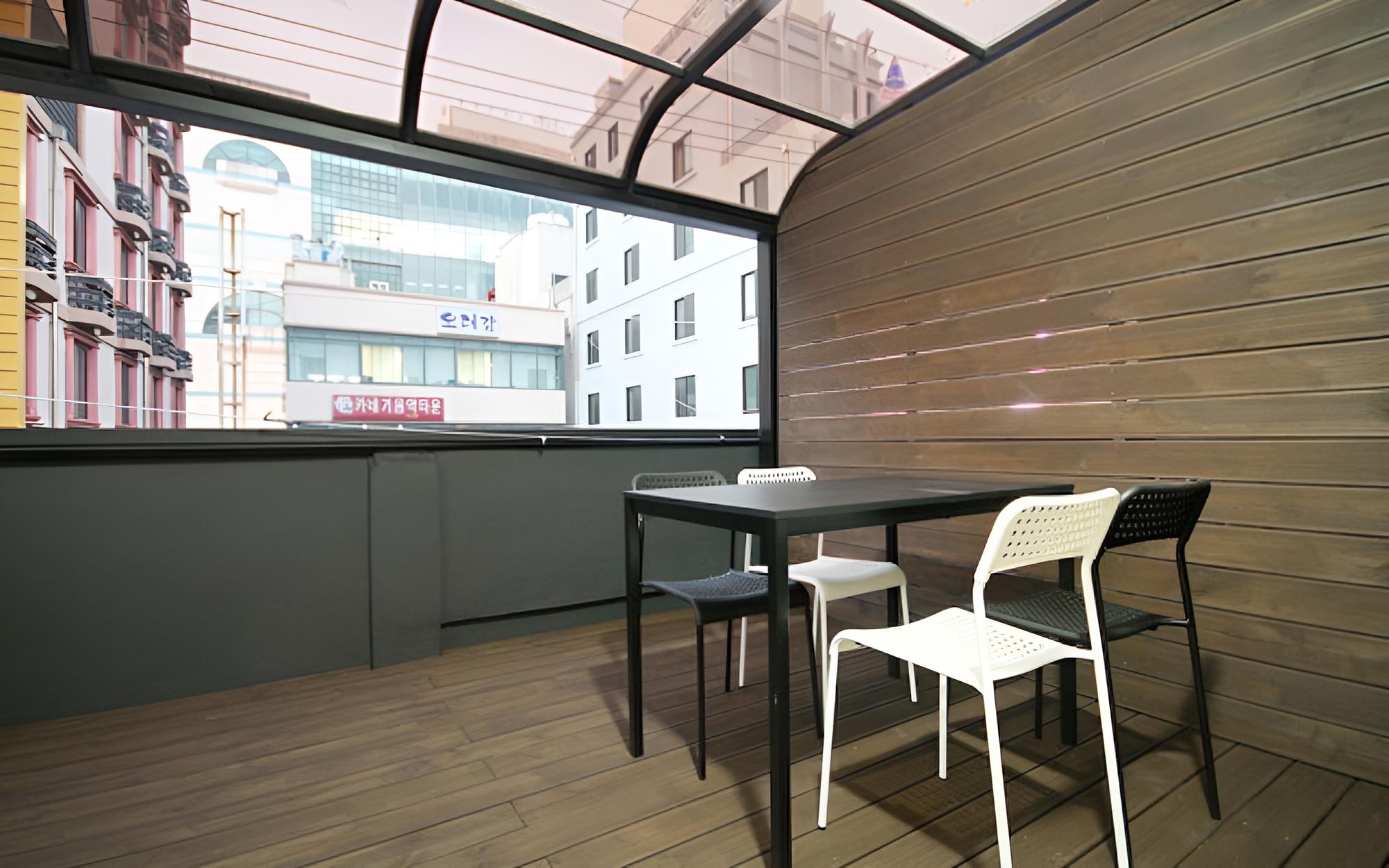 Room (Special Room - Terrace (*Netflix view) - Photo 10