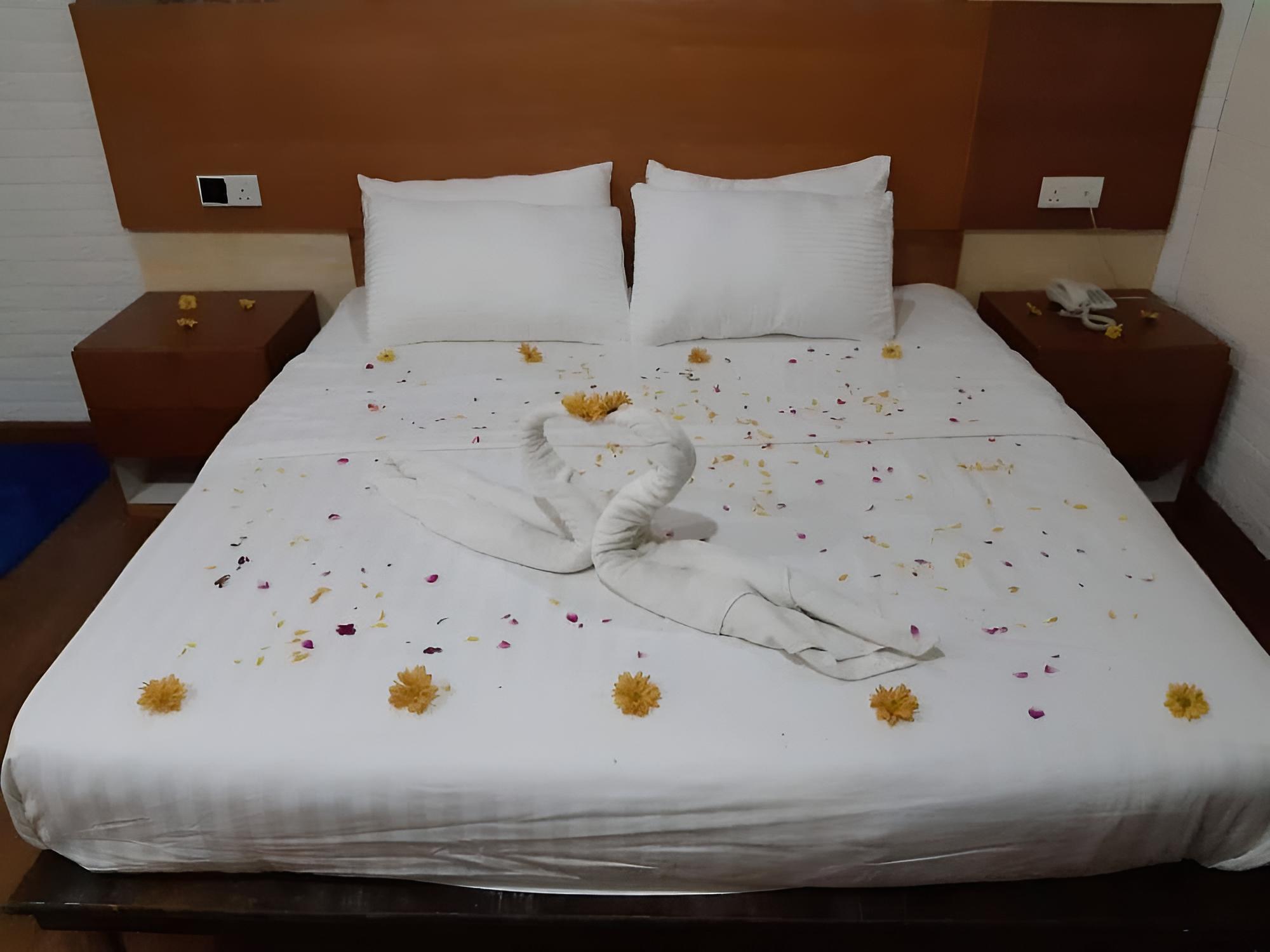 Standard Room, 1 King Bed