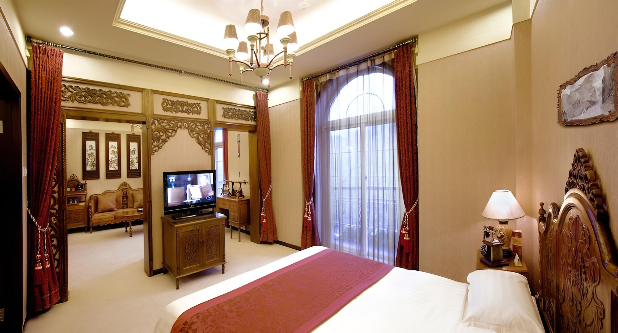 Celebrity Suite