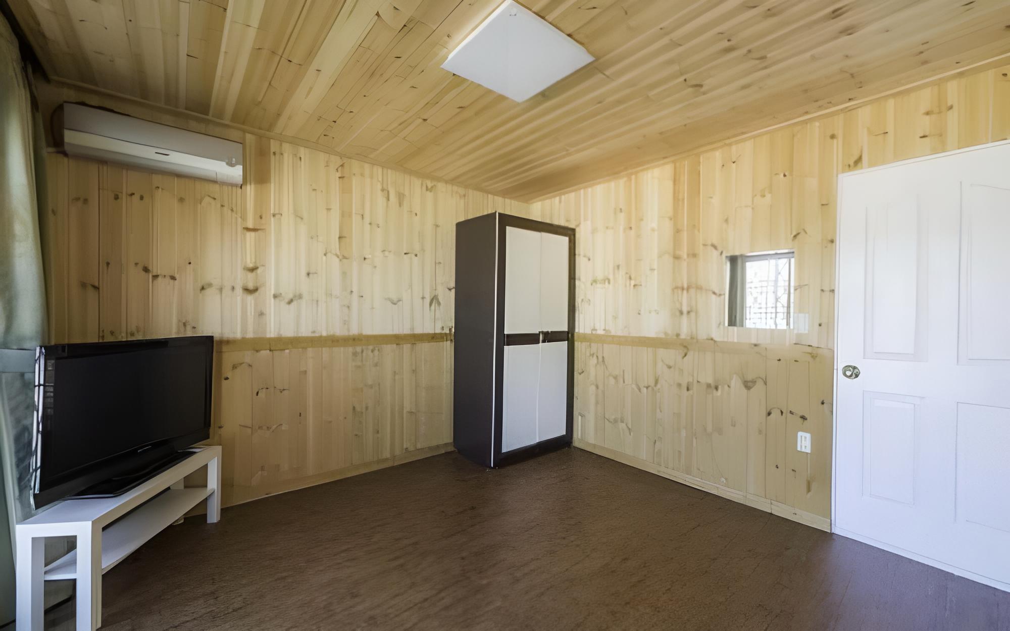 Room (B106 (Ondol))