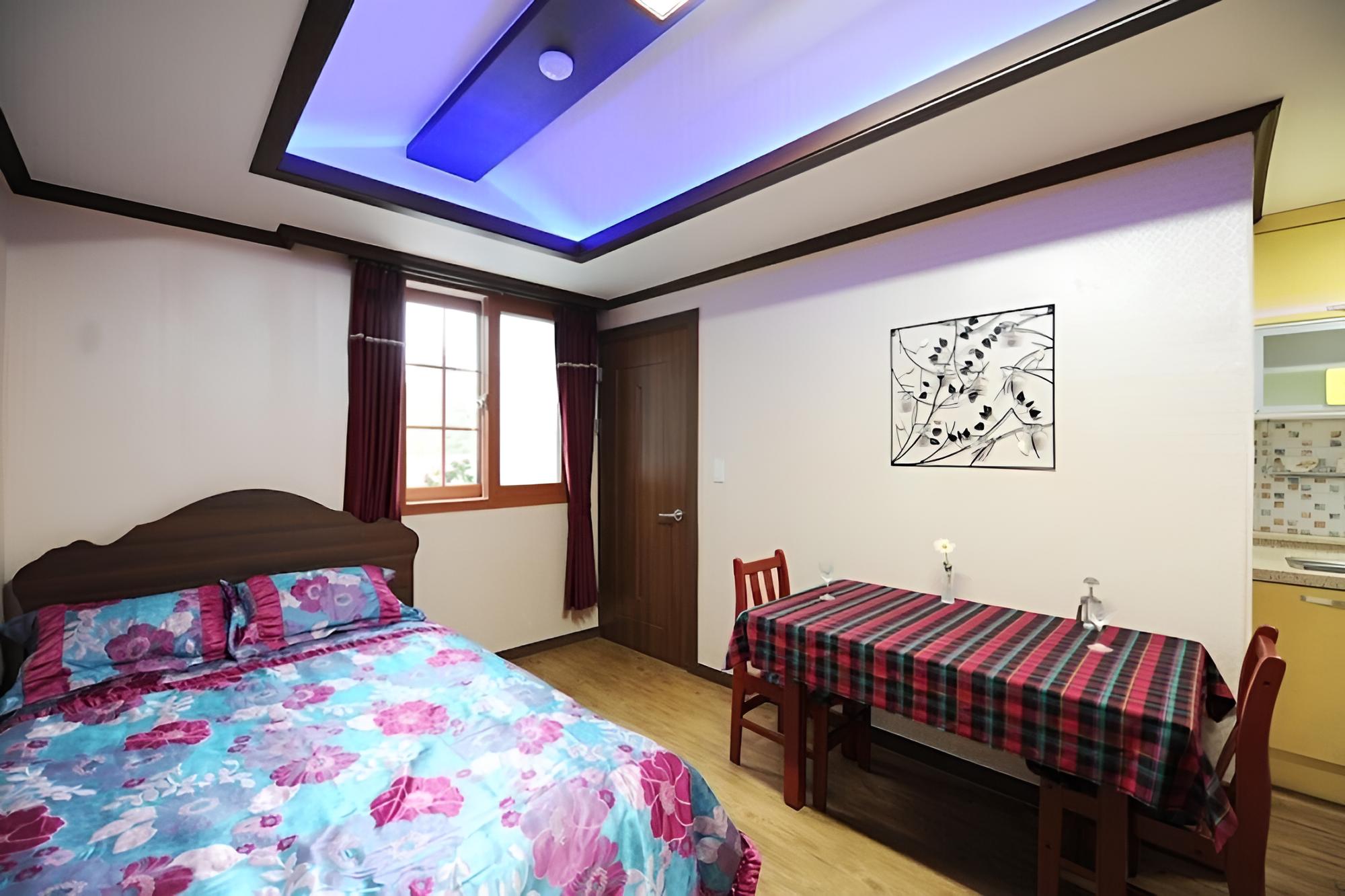 Room (Lemon bam)