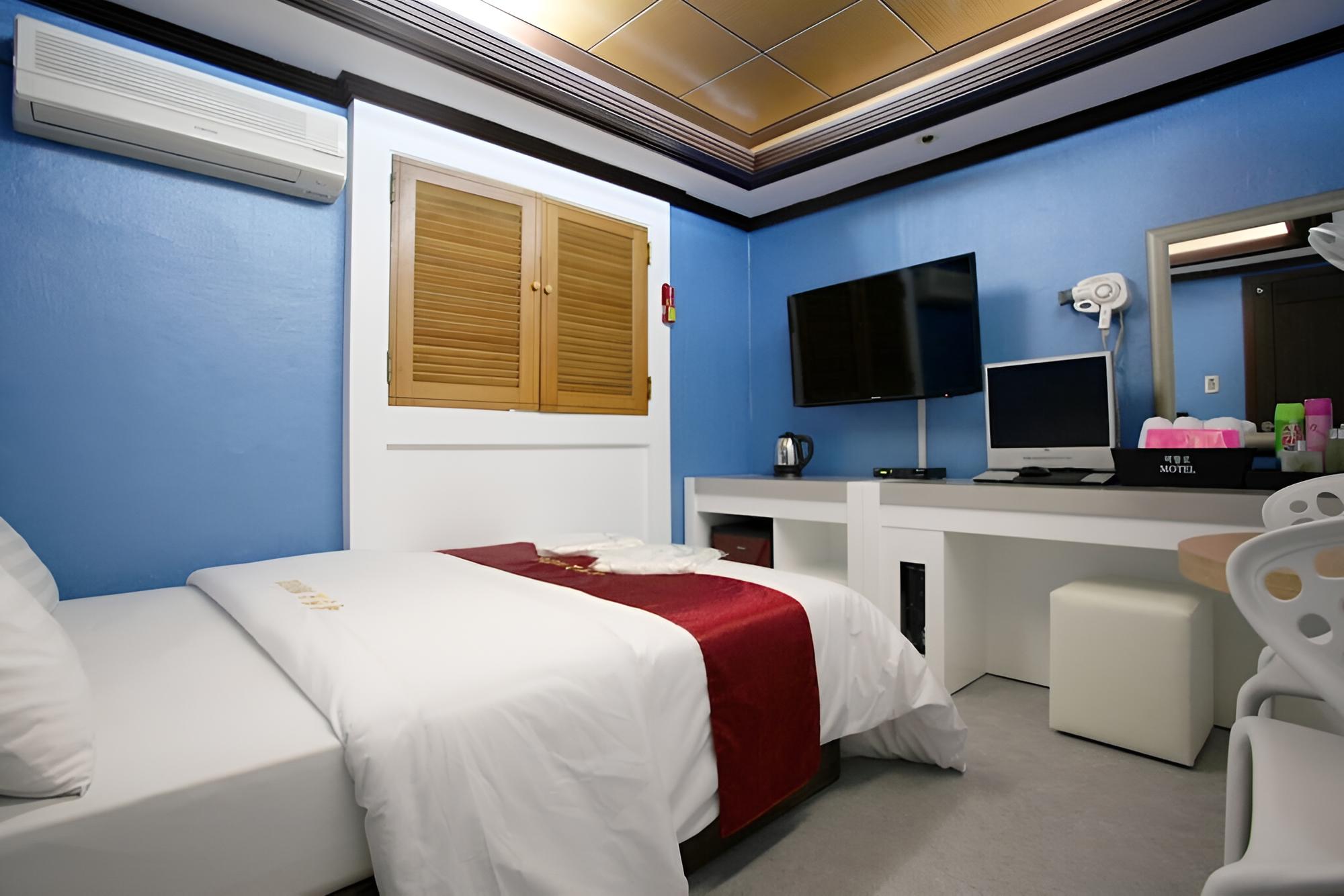 Room (Standard Room)