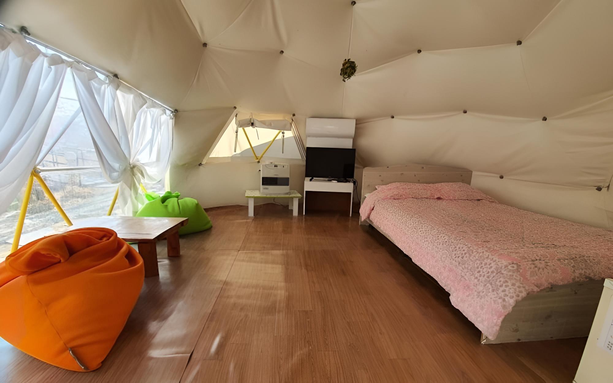 Room (Couple Room)