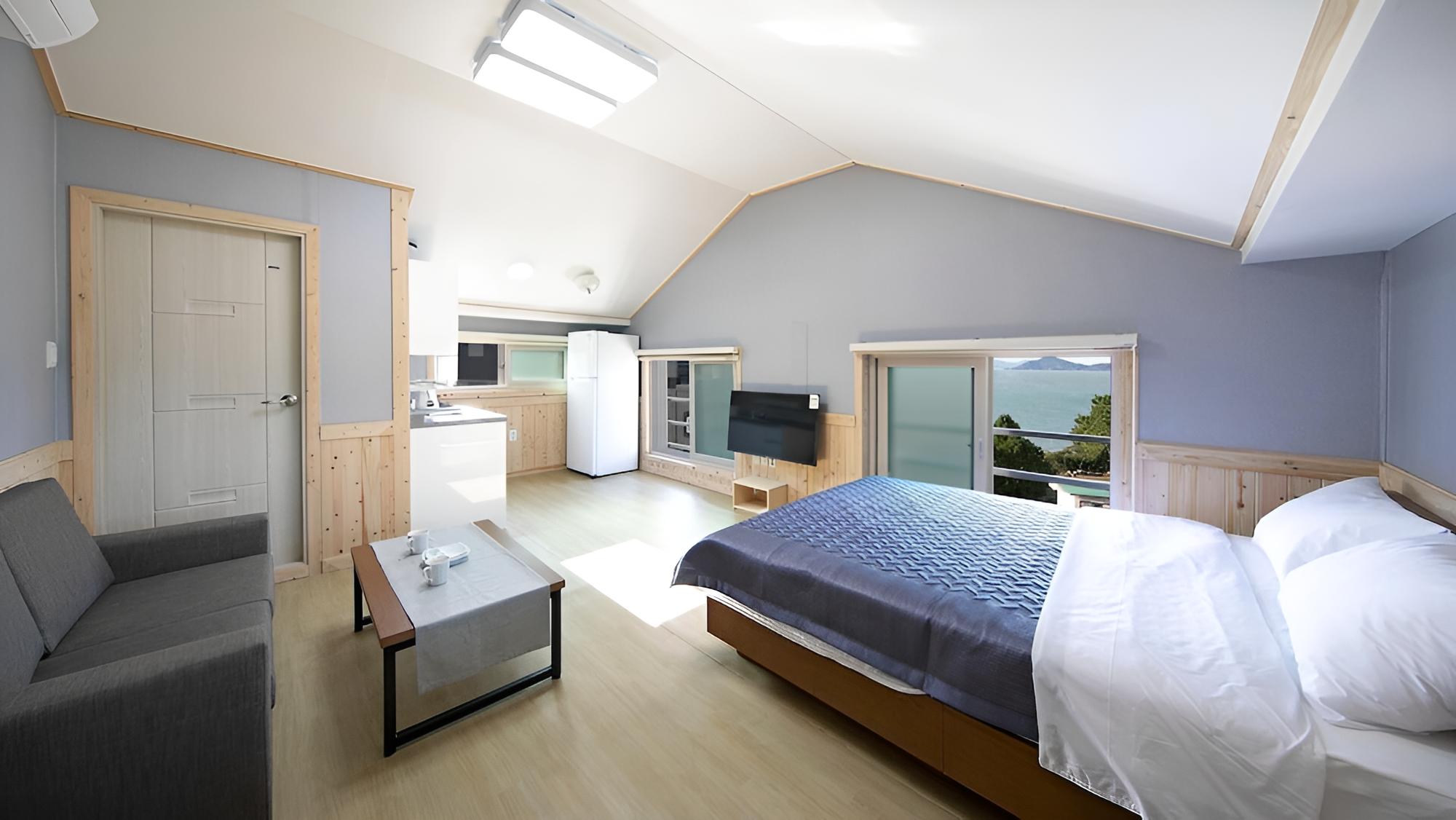 Basic Room, 1 Bedroom (Separate Building ( F2 ))