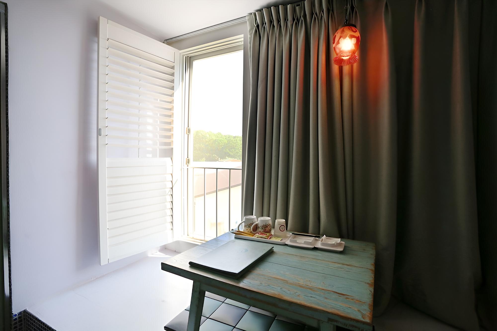 Room (Drive-in Han River view (King bed + t)