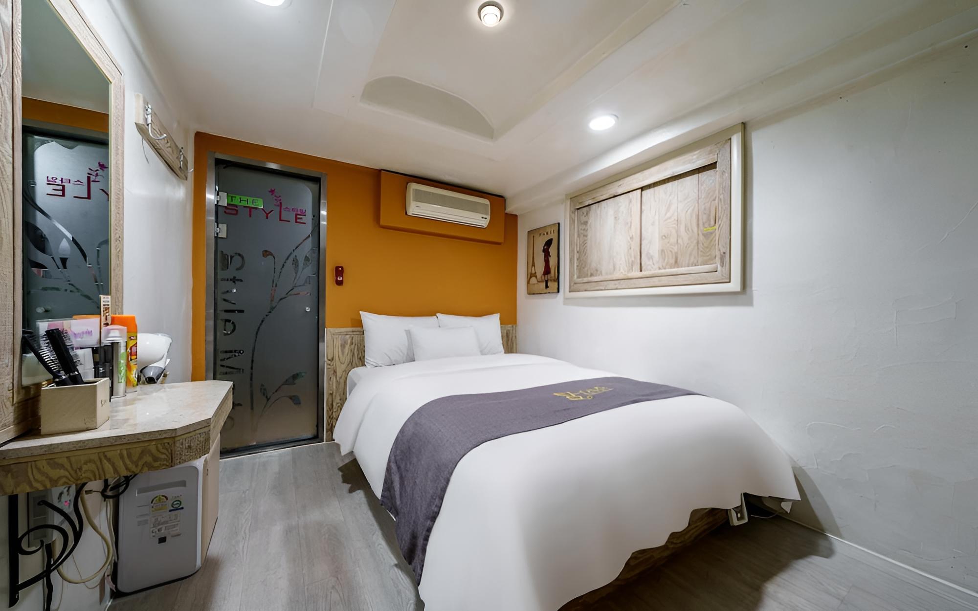 Room (Mini Room (Consecutive Stay Not Avail)