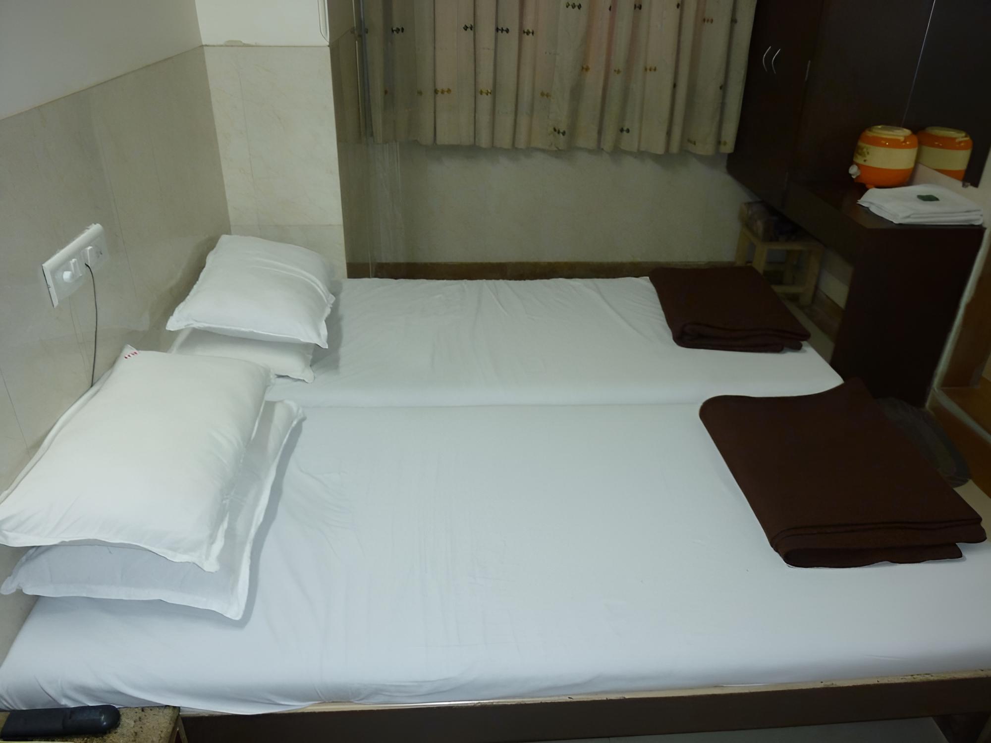 Basic Double Room, 1 Double Bed