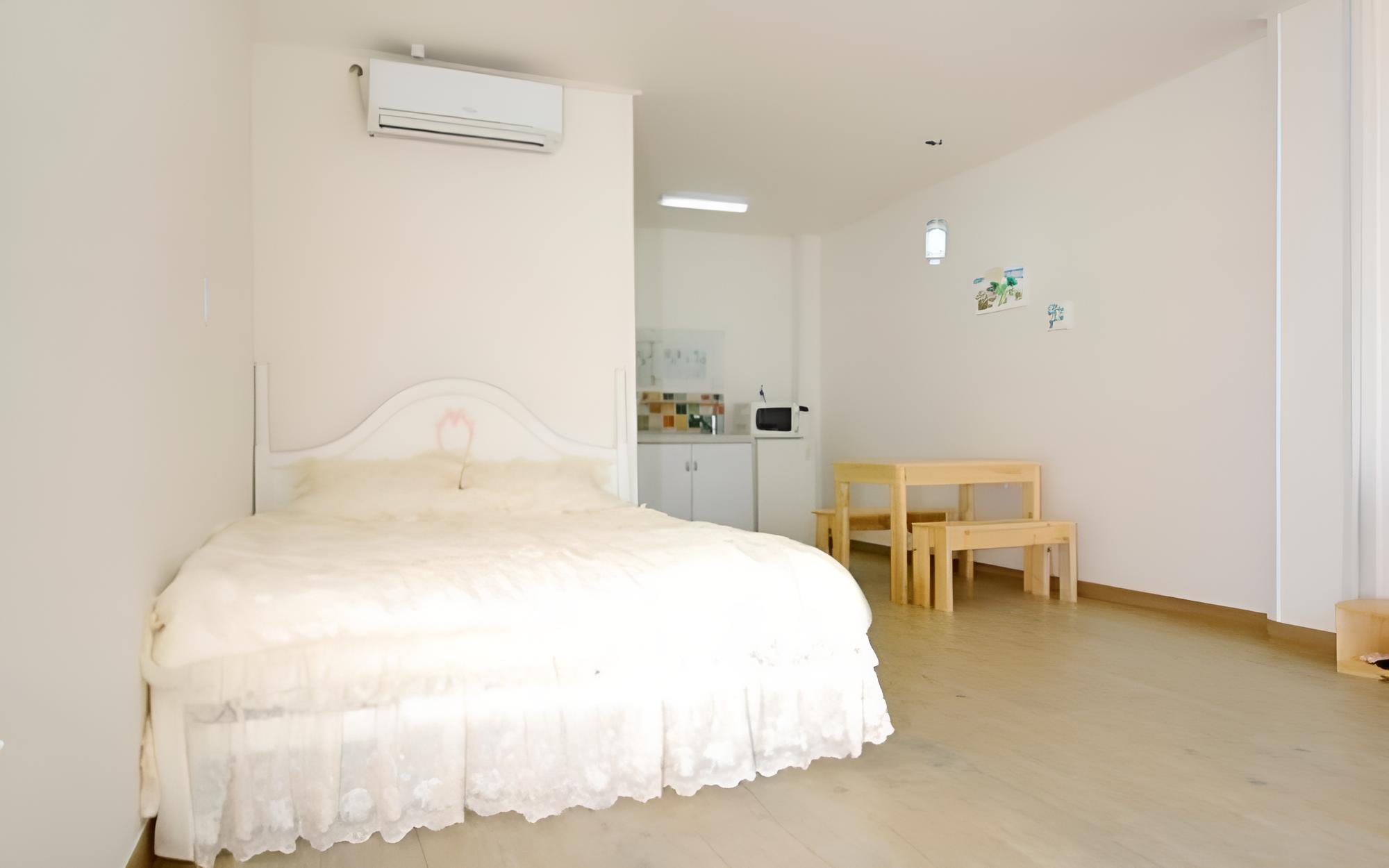 Room (Juniper)