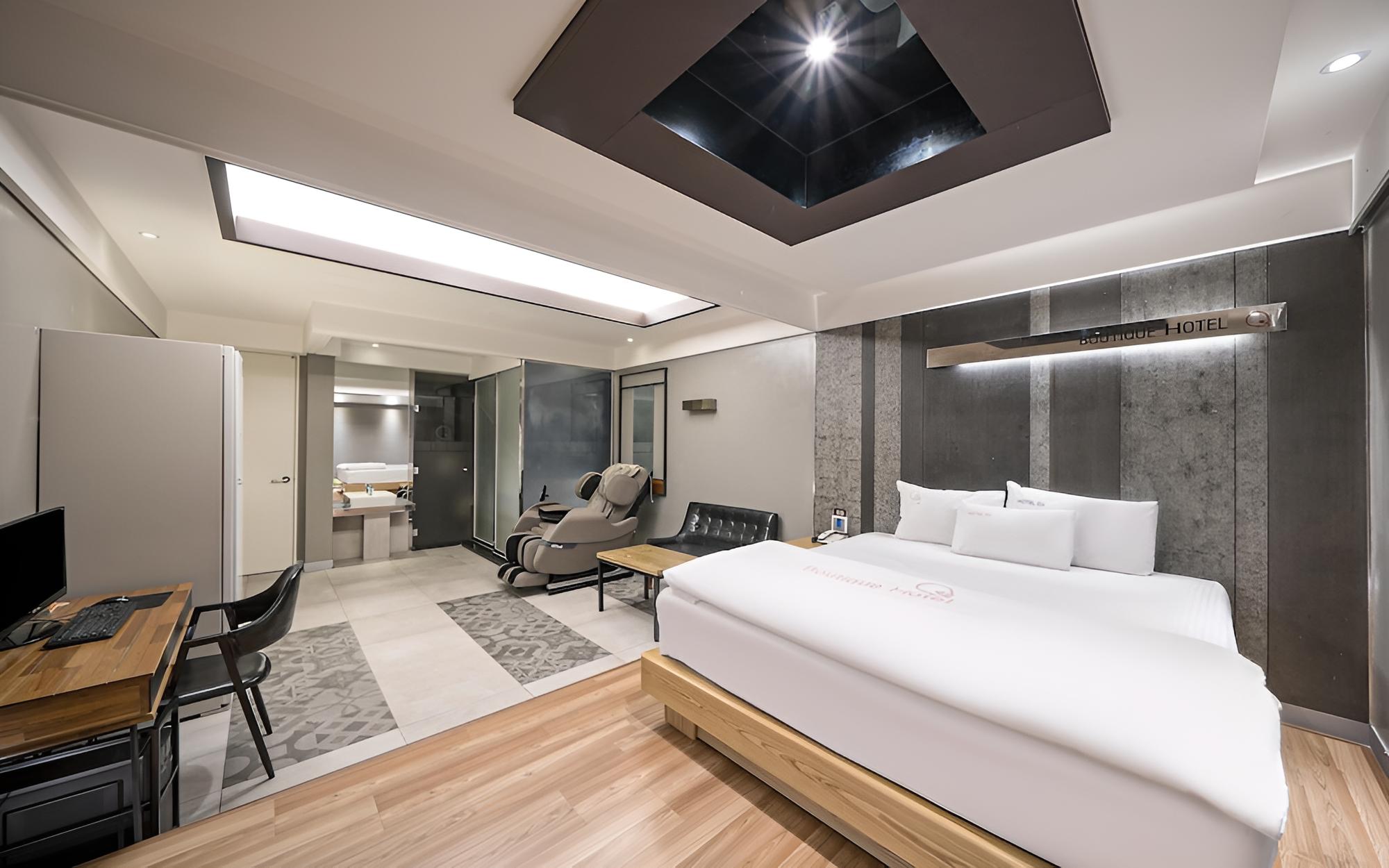 Room (VIP massage chair - Consecutive stays)