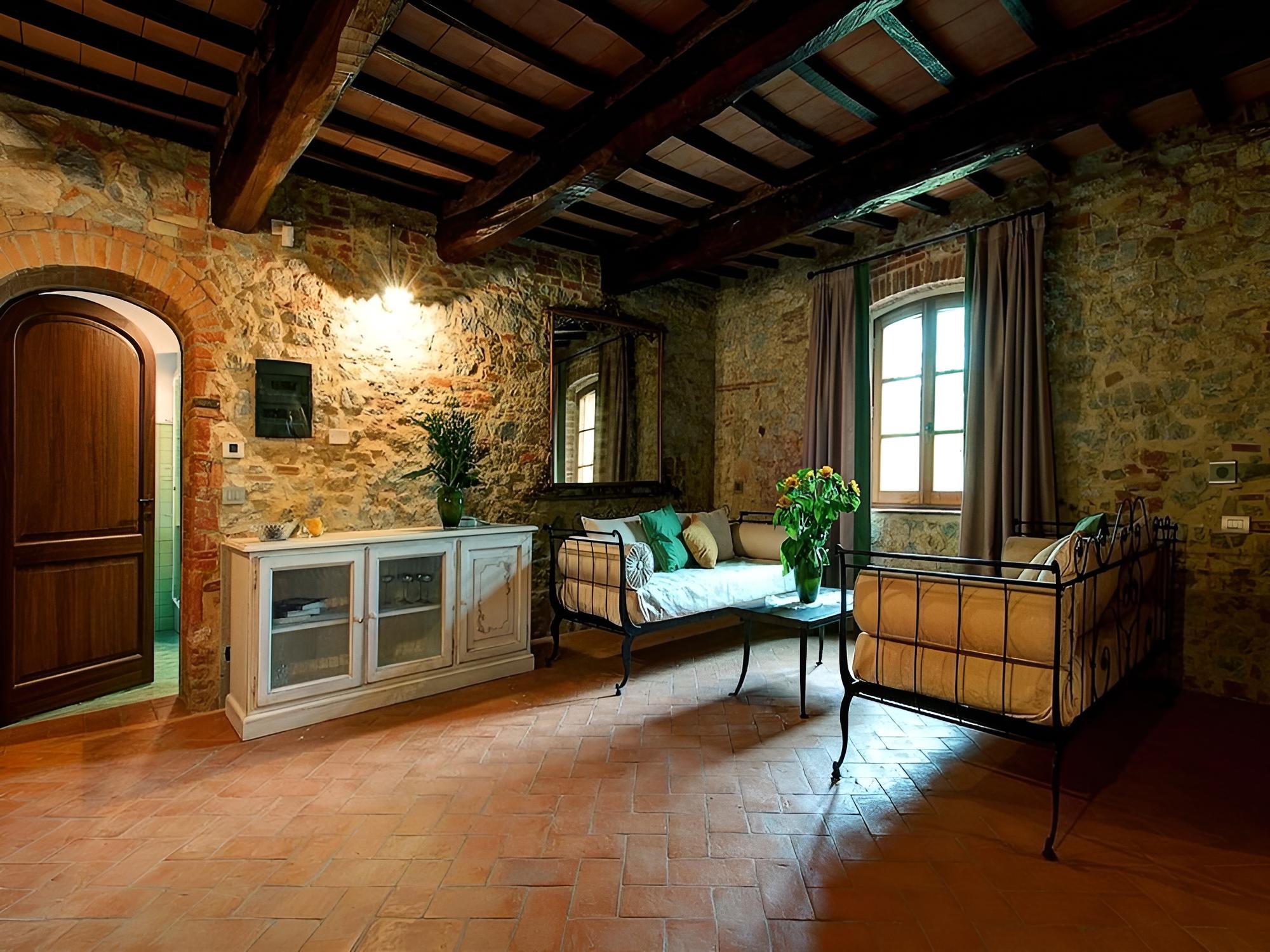 Superior Suite, Ensuite, Garden View ("Girasole") photo 2