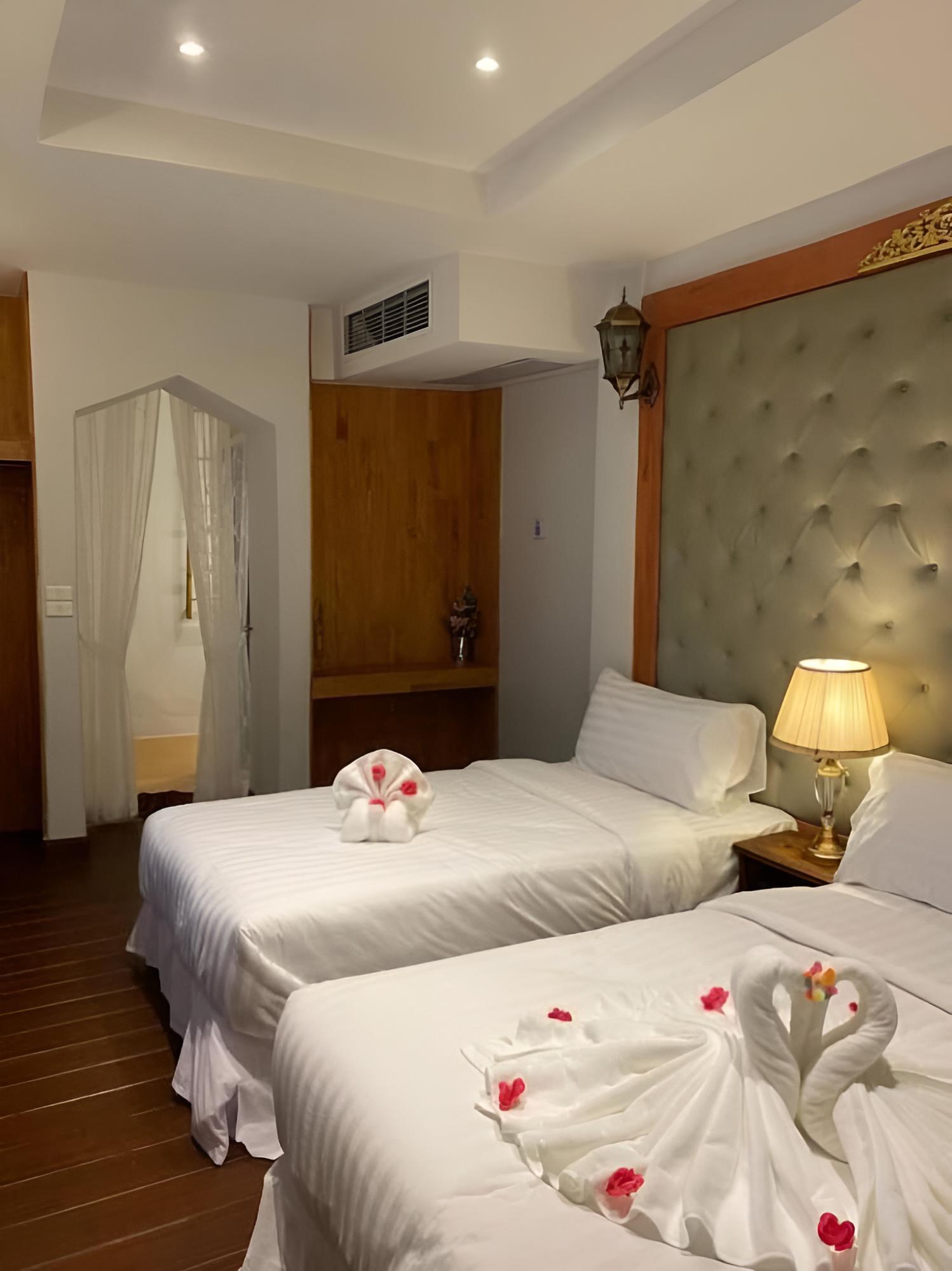 Deluxe Triple Room
