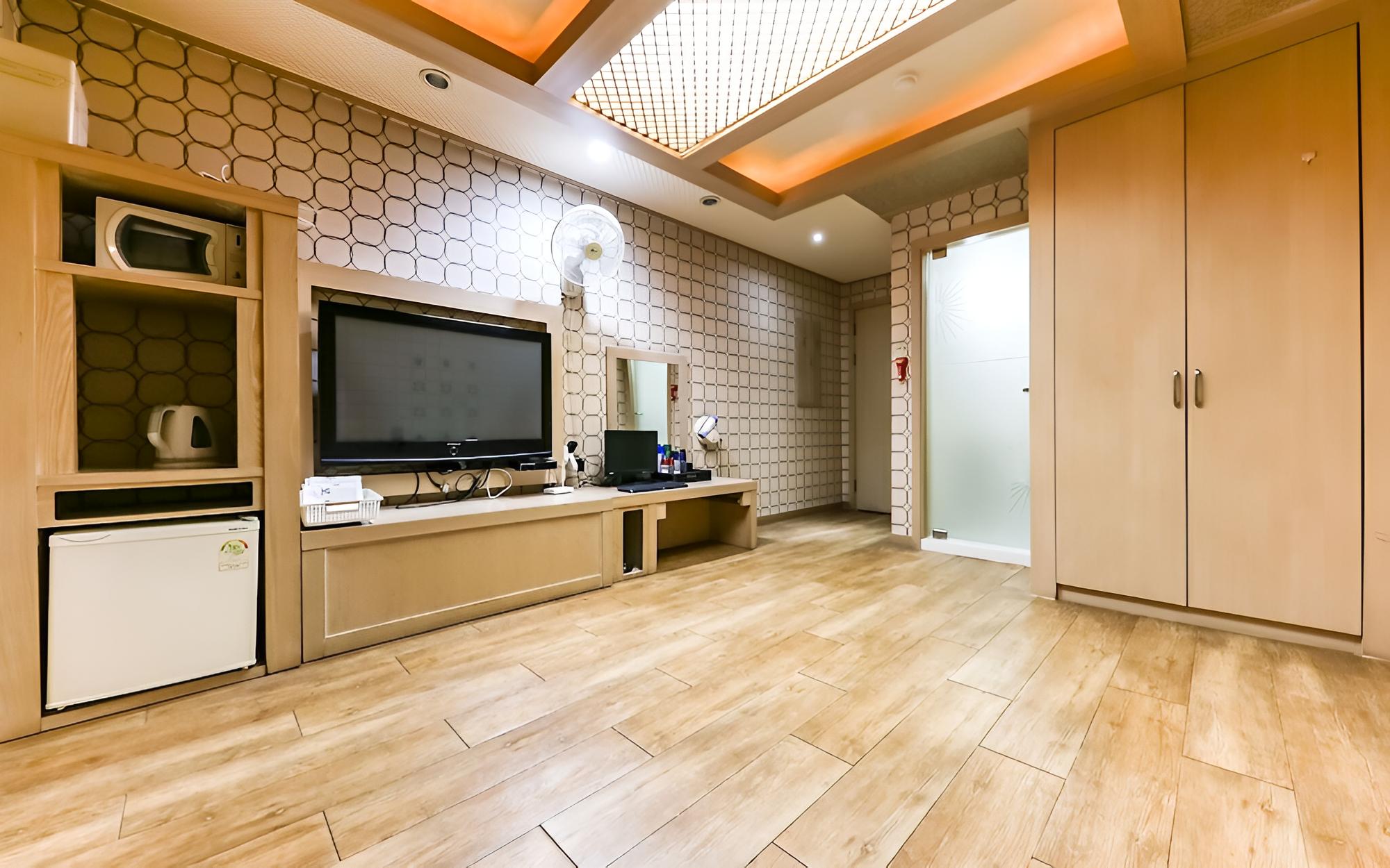 Room (On-dol) - Photo 5