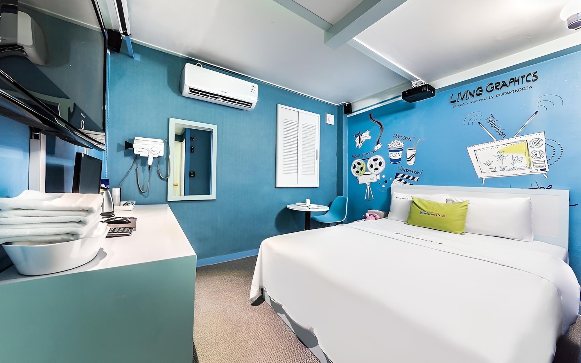 Room (1 person spa + small theater - Deluxe)