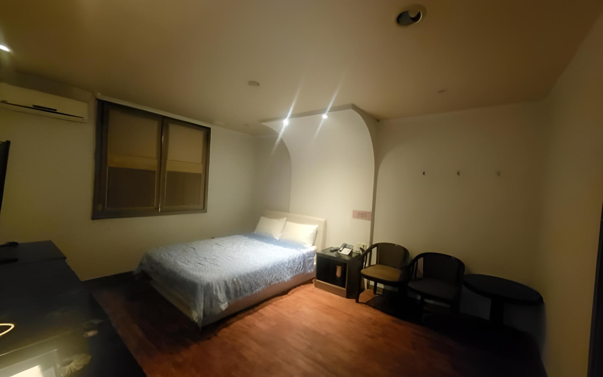 Room (Standard Room)