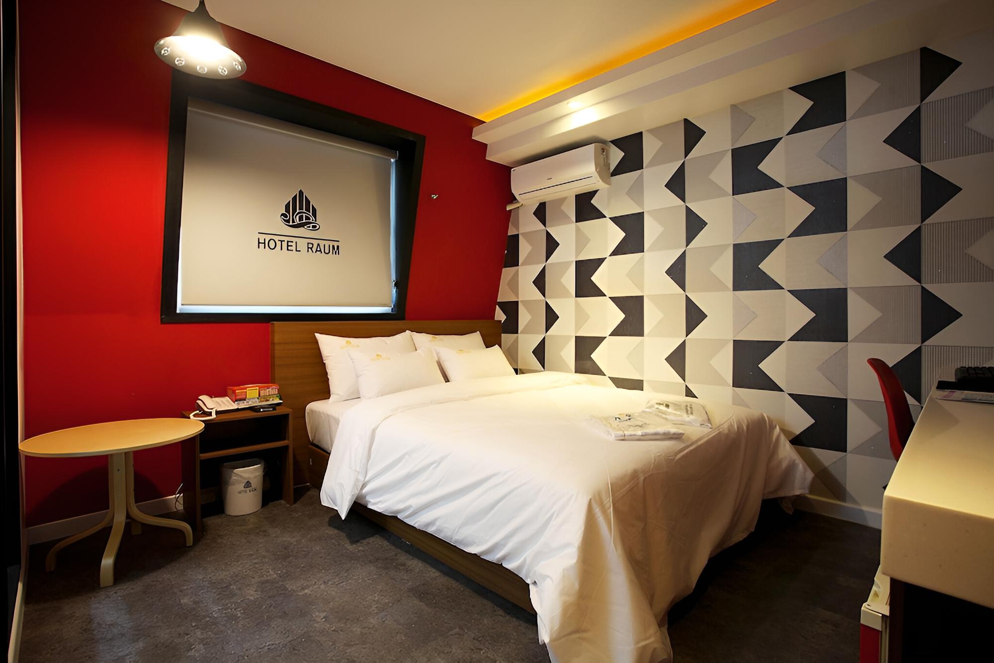 Room (Standard Room)