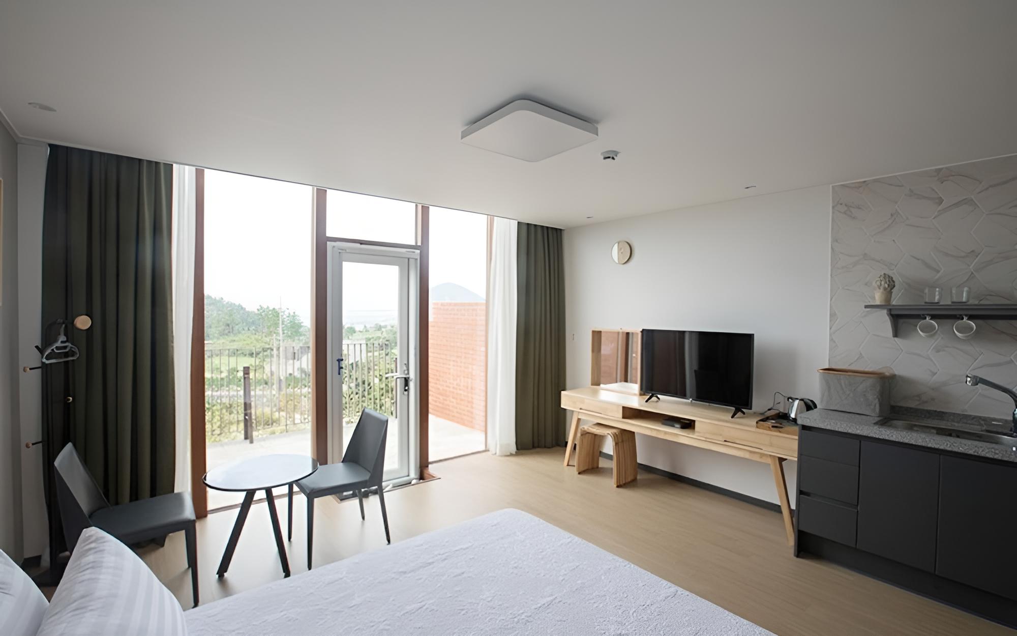 Room (3#)