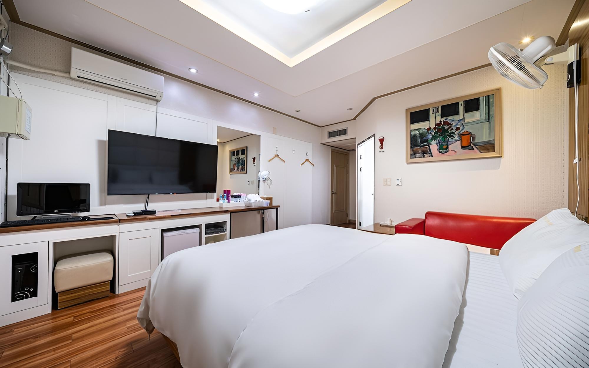 Room (Special Room) - Photo 6