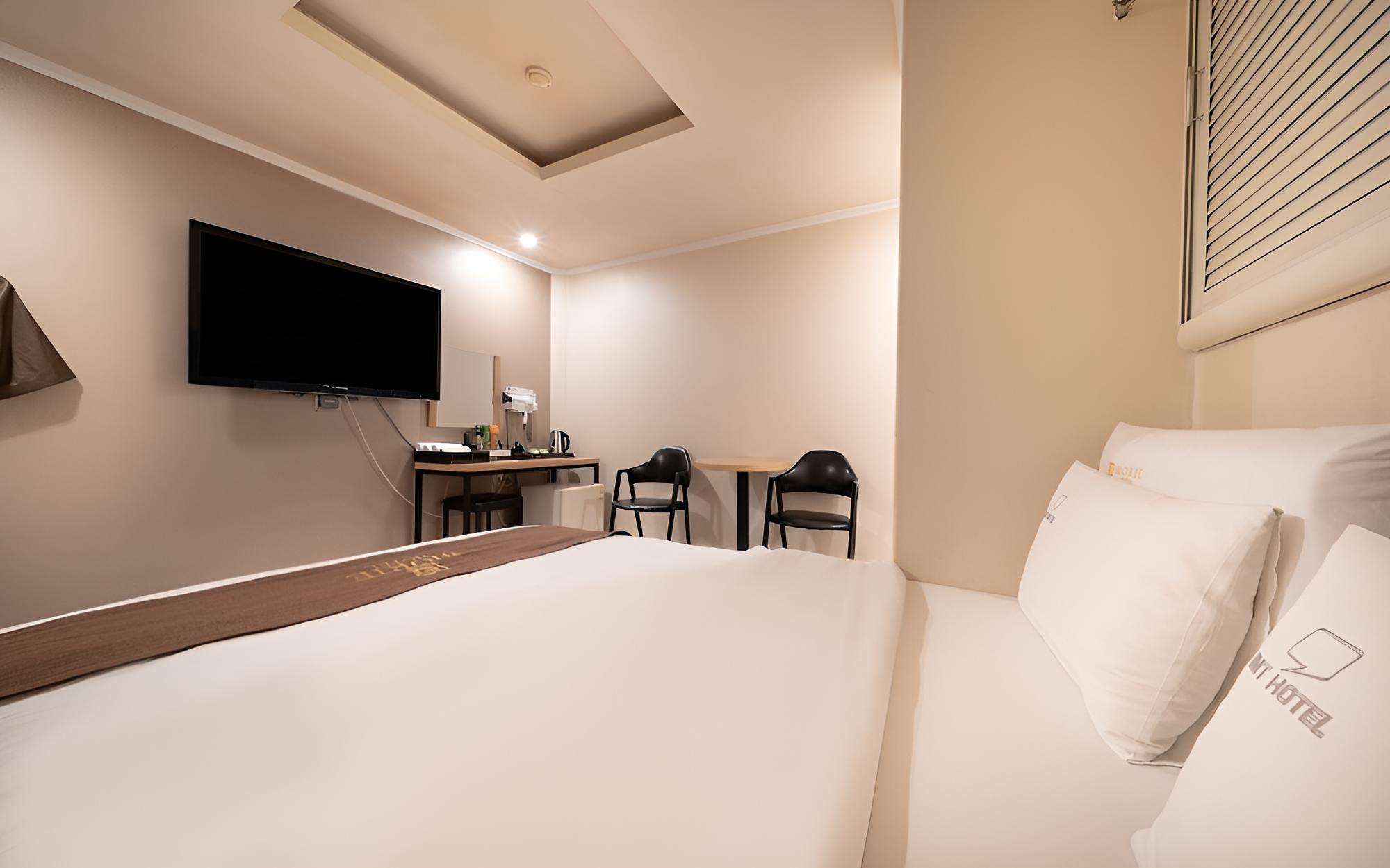 Room (Standard Room) photo 2