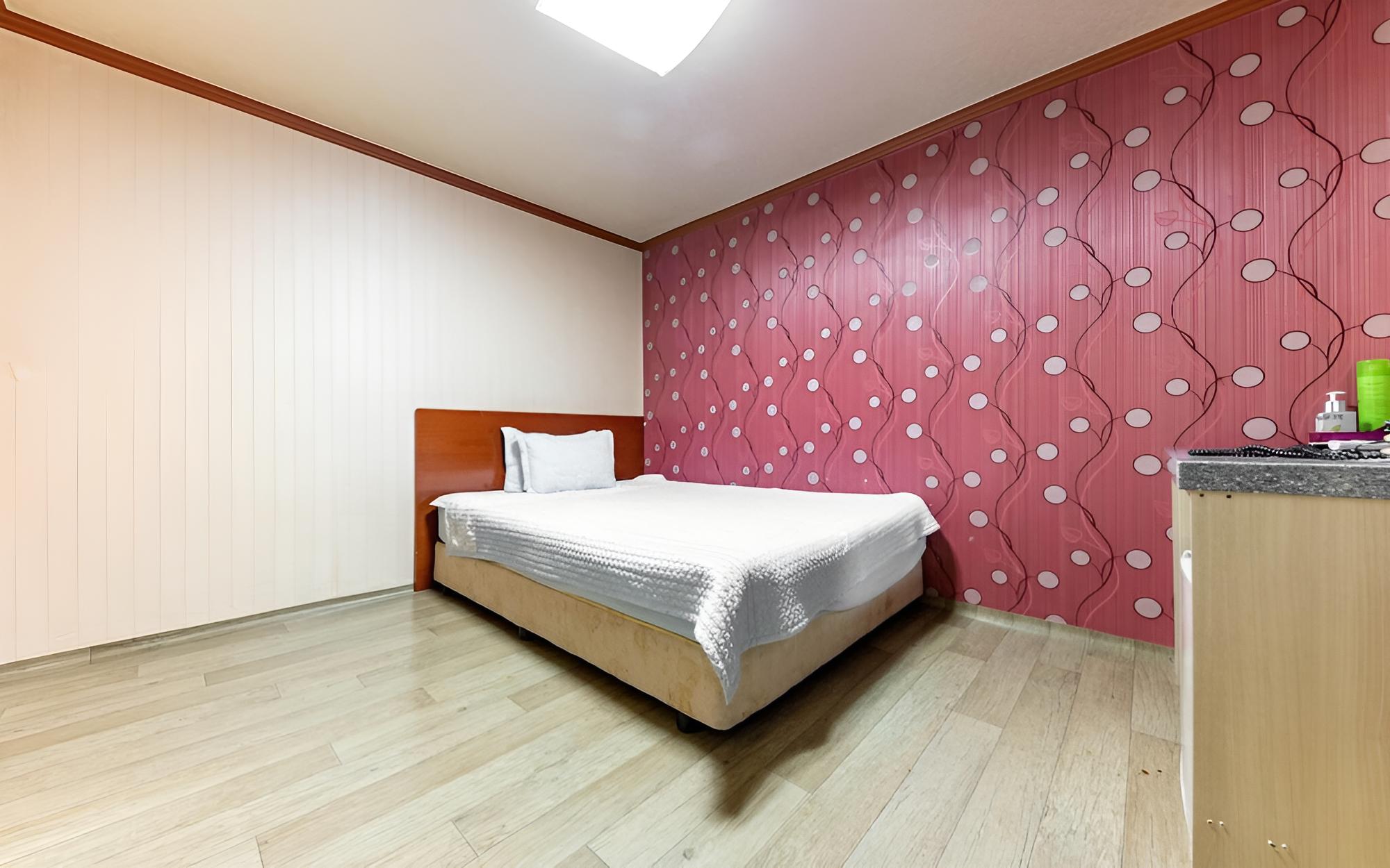 Room (Standard Room)
