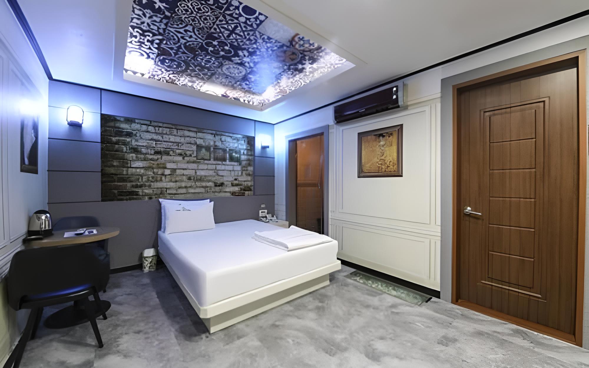 Room (Special Room-Steam sauna (Netflix /PC)
