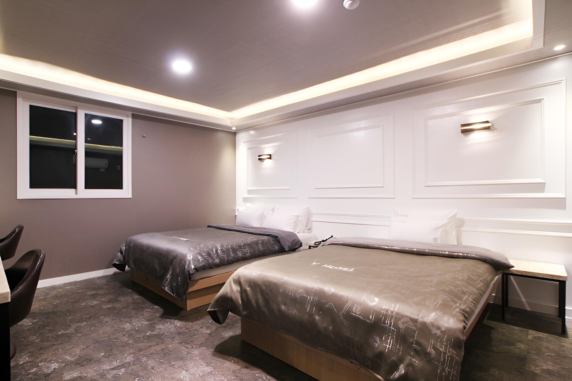 Room (Twin (PC)) - Photo 2